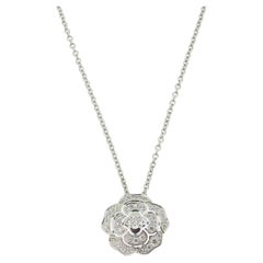 Collana Chanel con diamante Bouton de Camélia