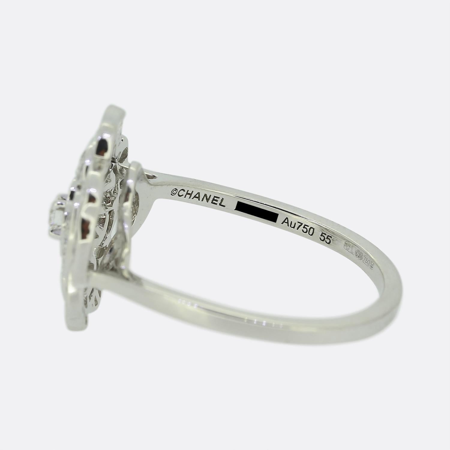 Chanel Diamant Bouton de Camélia Ring für Damen oder Herren im Angebot