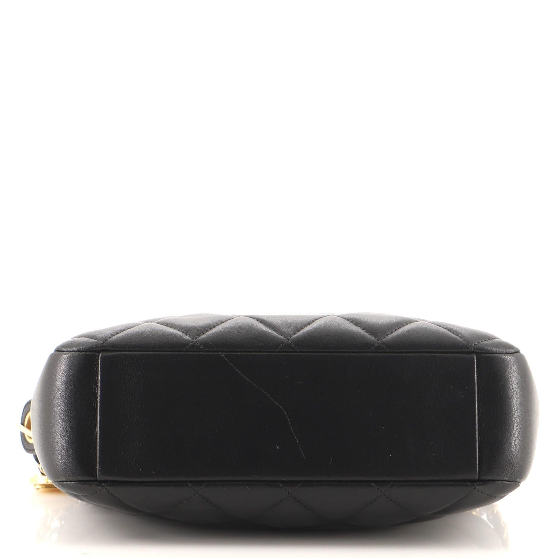 Chanel Diamond CC Kameratasche aus gestepptem Lammfell für Damen oder Herren