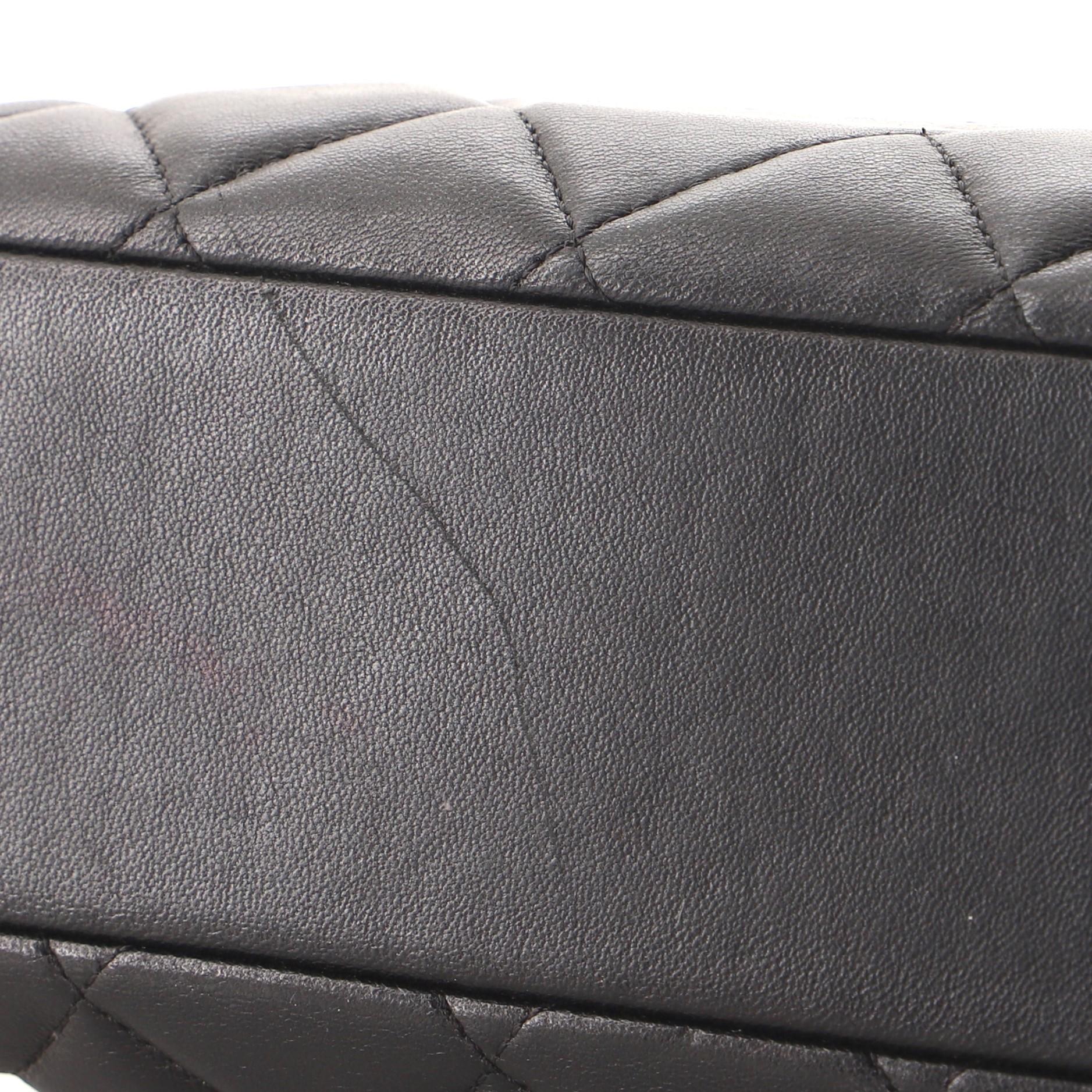 Chanel Diamond CC Kameratasche aus gestepptem Lammfell 2