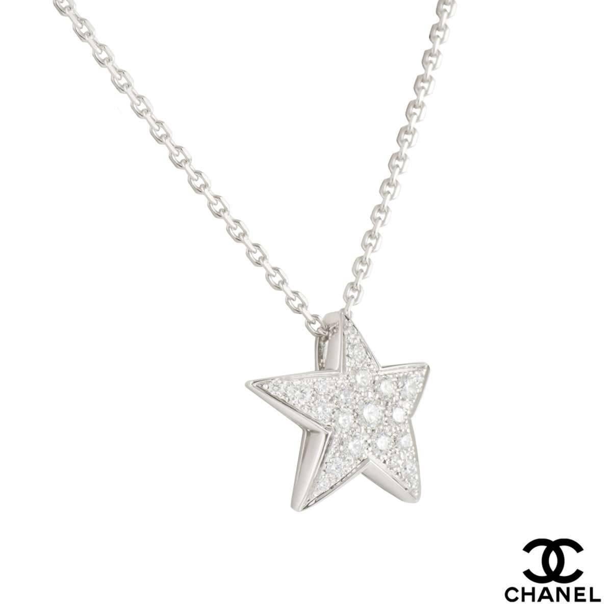 Chanel Diamond Comete Pendant 0.68ct  In Excellent Condition For Sale In London, GB