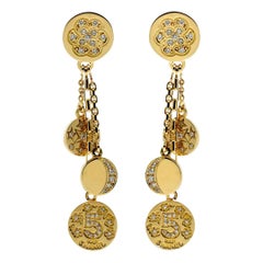 Chanel Boucles d'oreilles à breloques en or et diamants