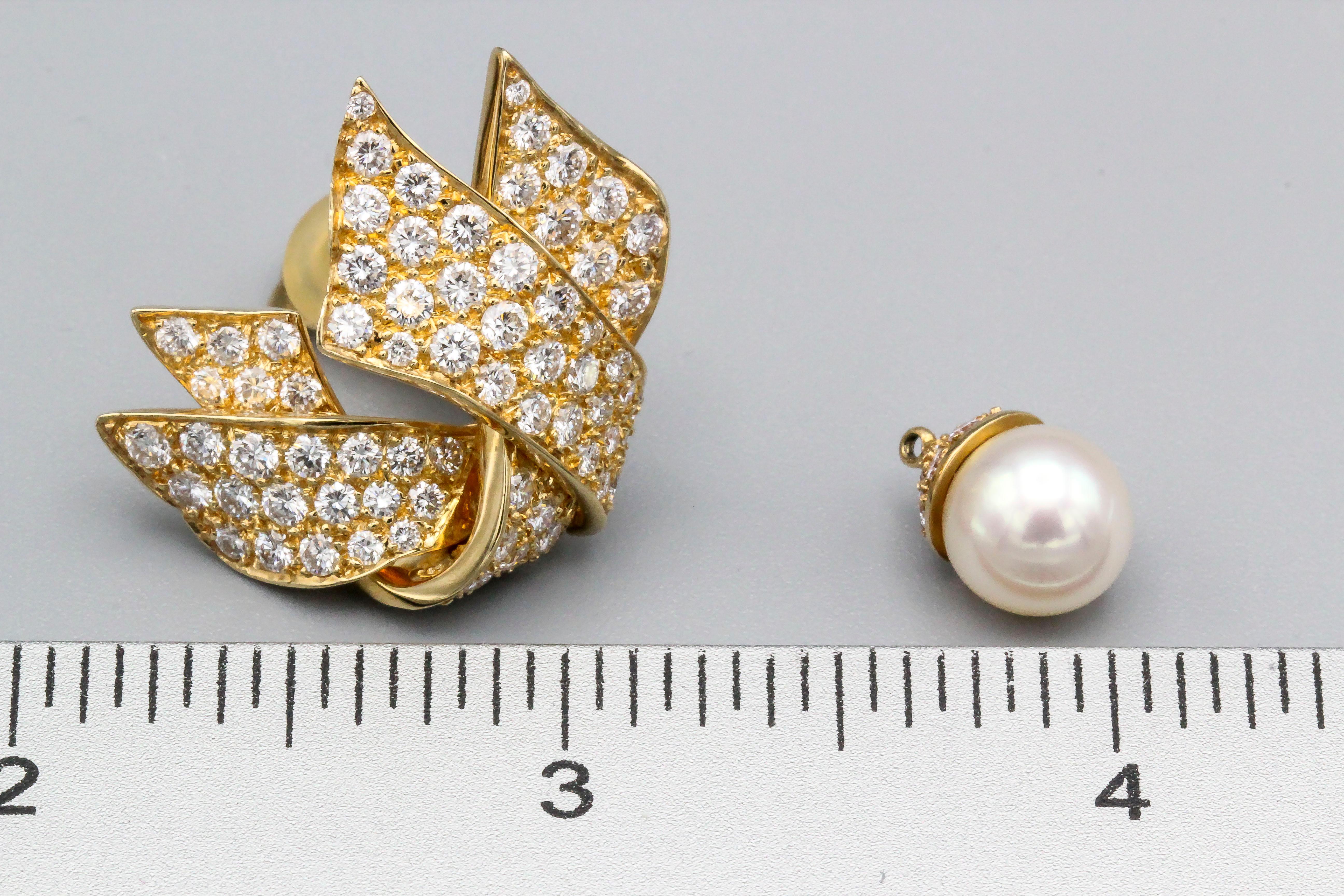 Chanel Diamond Pearl and 18 Karat Gold Day Night Earrings 3