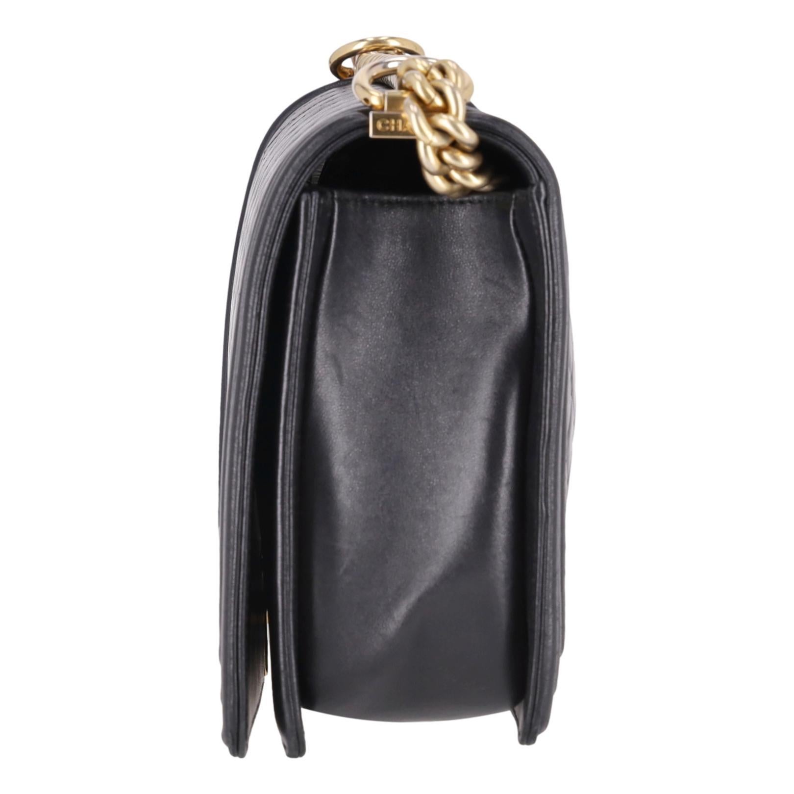 Black Chanel Diamond Quilted Lambskin New Medium Leather Boy Bag For Sale