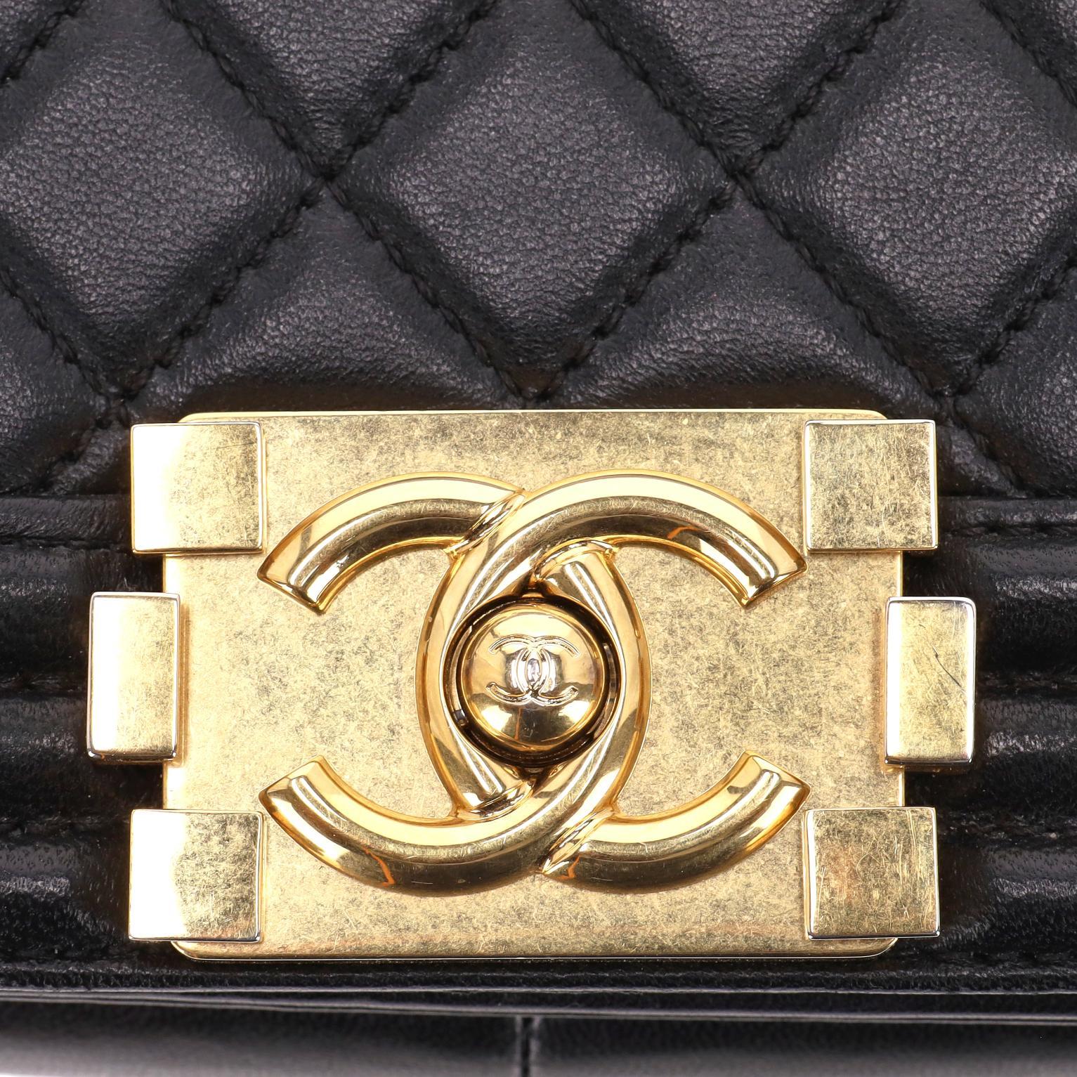 Chanel Diamond Quilted Lambskin New Medium Leather Boy Bag For Sale 2