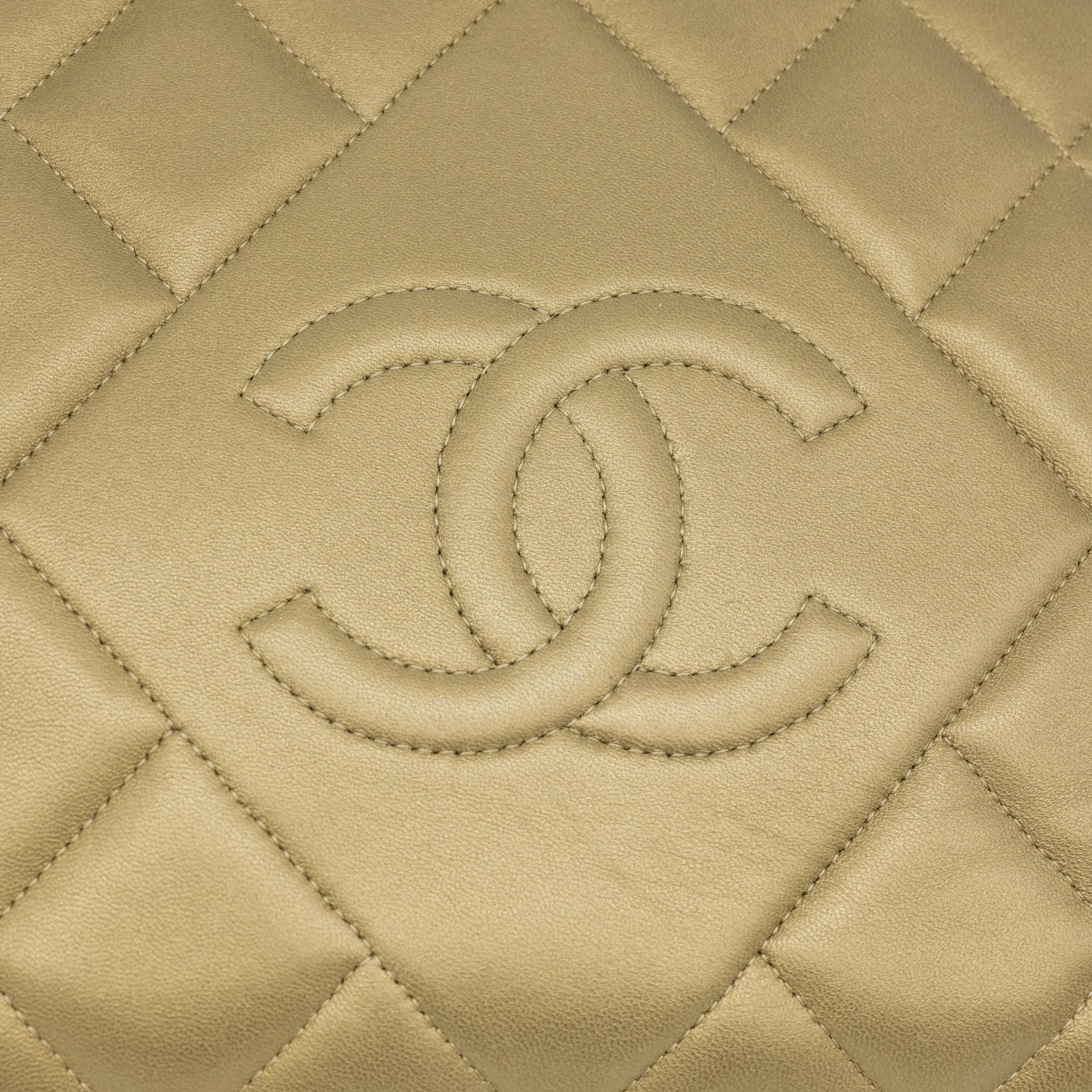 Chanel Diamond Quilted Metallic Gold Lambskin CC Camera Bag, 2014.  3