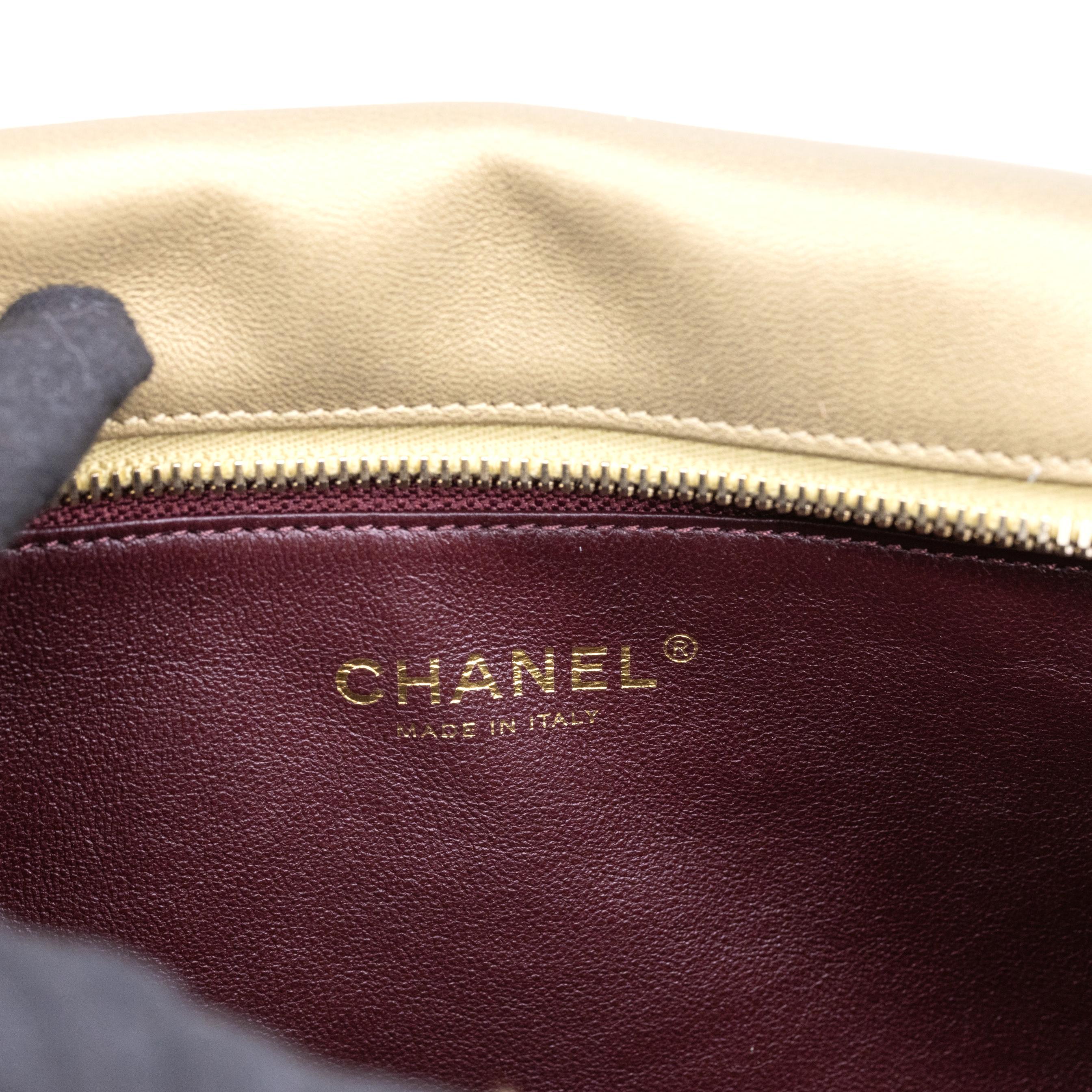 Chanel Diamond Quilted Metallic Gold Lambskin CC Camera Bag, 2014.  9