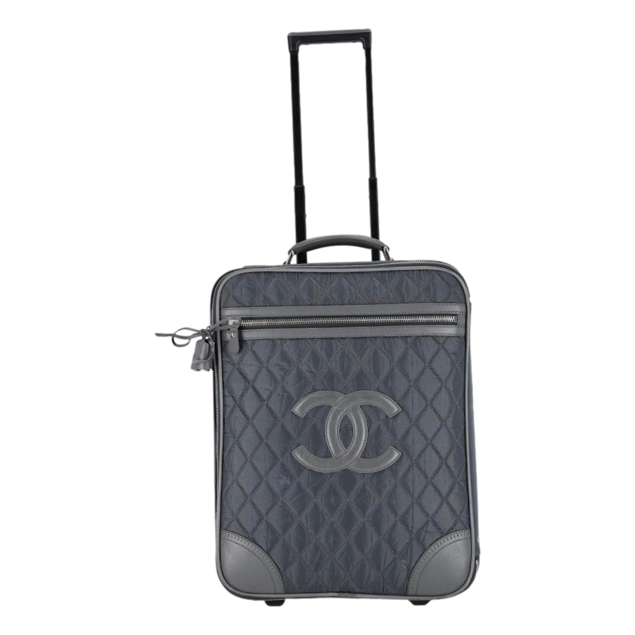 Gray Chanel Diamond Quilted Nylon & Leather 'CC' Trolley Luggage For Sale
