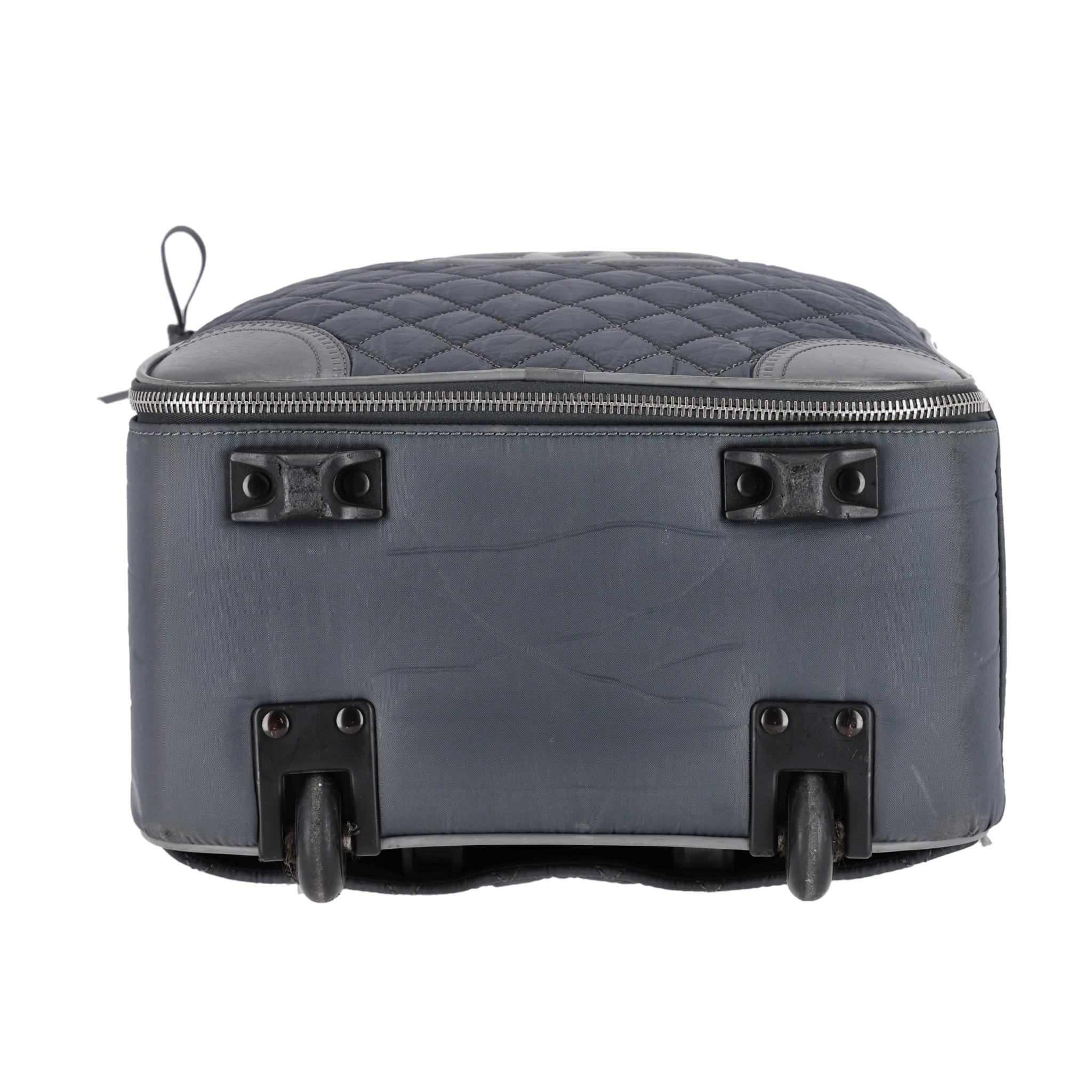 Chanel Diamond Quilted Nylon & Leather 'CC' Trolley Luggage For Sale 2