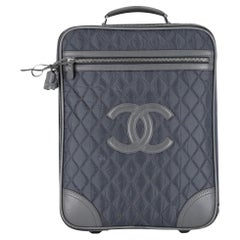 Trolley Chanel "CC" de nylon y piel acolchado con diamantes