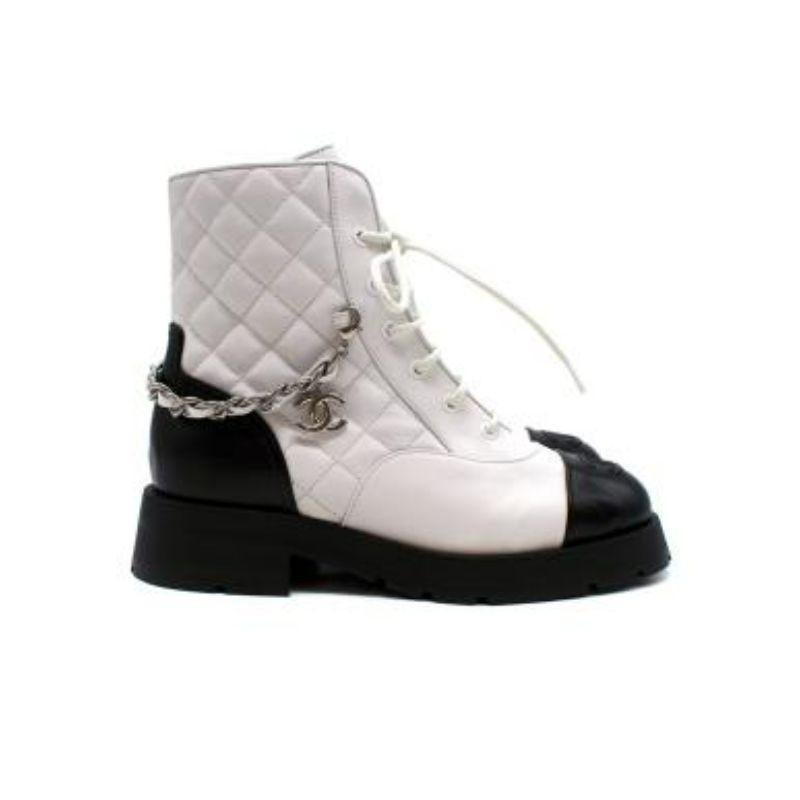 Women's Chanel Diamond Quilted White Leather Biker Boots For Sale