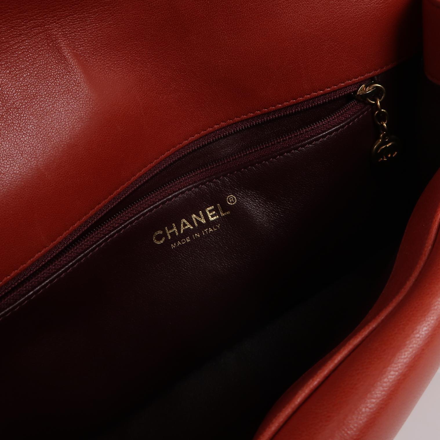 Chanel - Diana CC - Grand sac à rabat en cuir d'agneau rouge 2014-2015 en vente 1