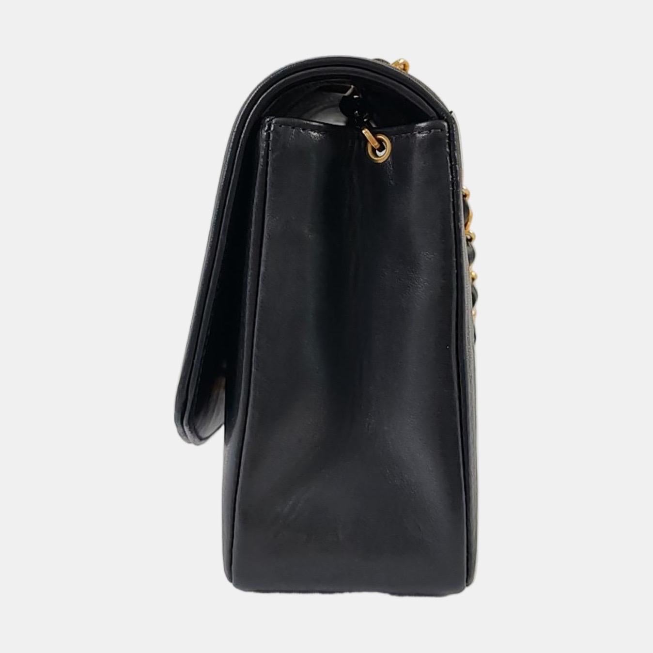 Chanel Diana CC Klappentasche Medium Vintage Schwarzes Lammfell Leder mit 24k Gold HW Damen im Angebot