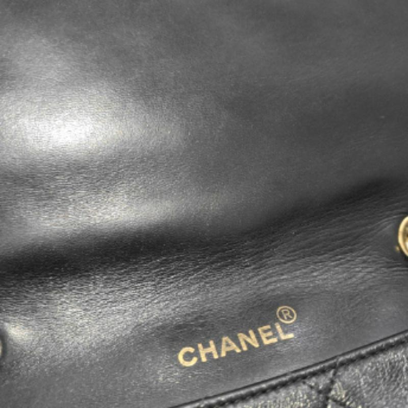 Chanel Diana CC Flap Bag Medium Vintage Black Lambskin Leather with 24k Gold HW 4