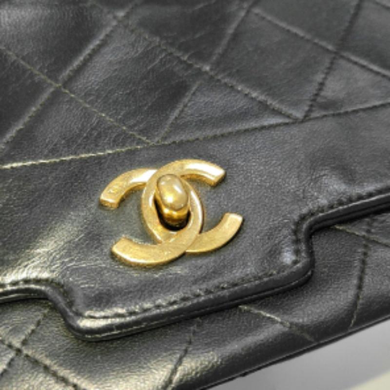 Chanel Diana CC Flap Bag Medium Vintage Black Lambskin Leather with 24k Gold HW 5