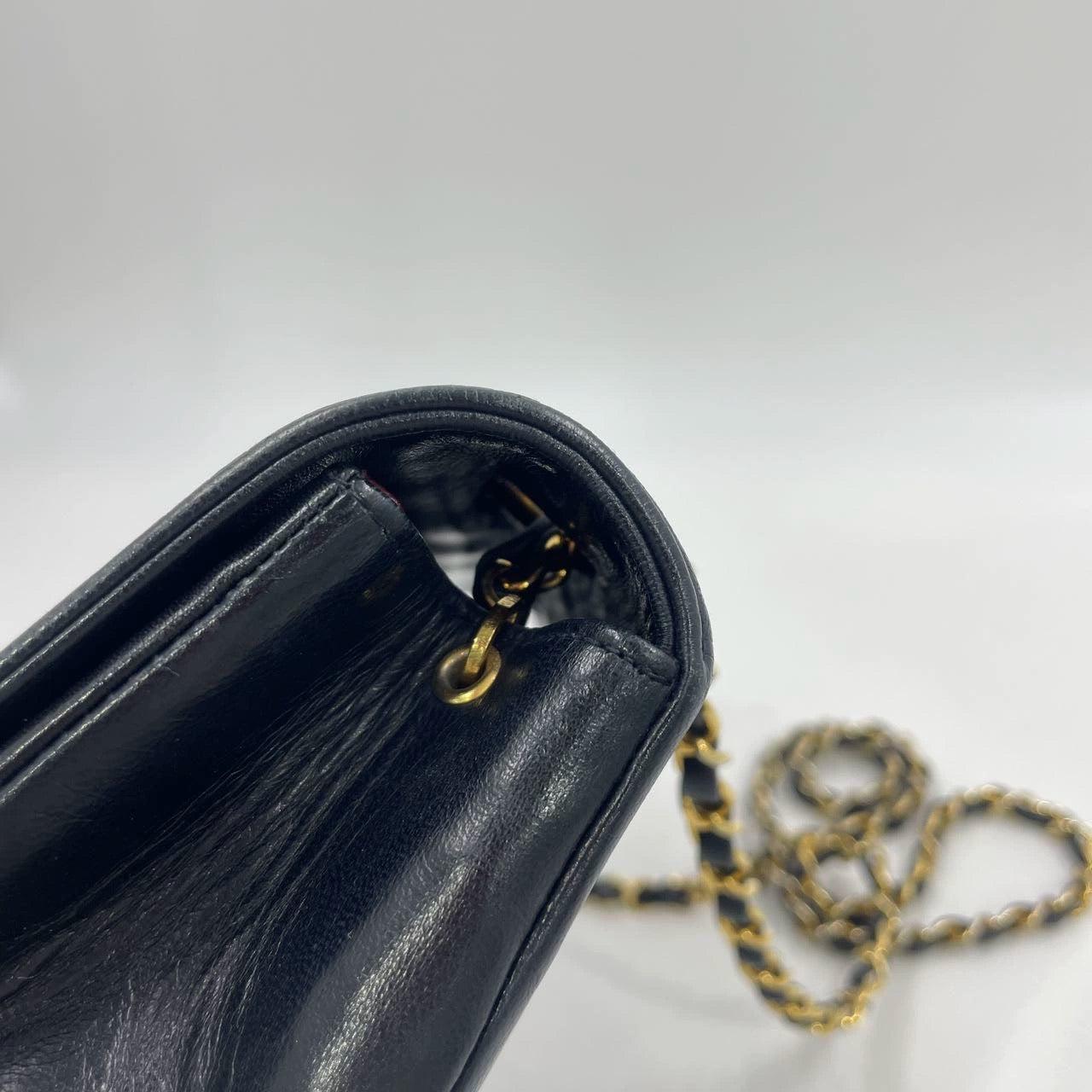 Chanel Diana CC Flap Bag Small Vintage Black Lambskin Leather with 24k Gold HW For Sale 12