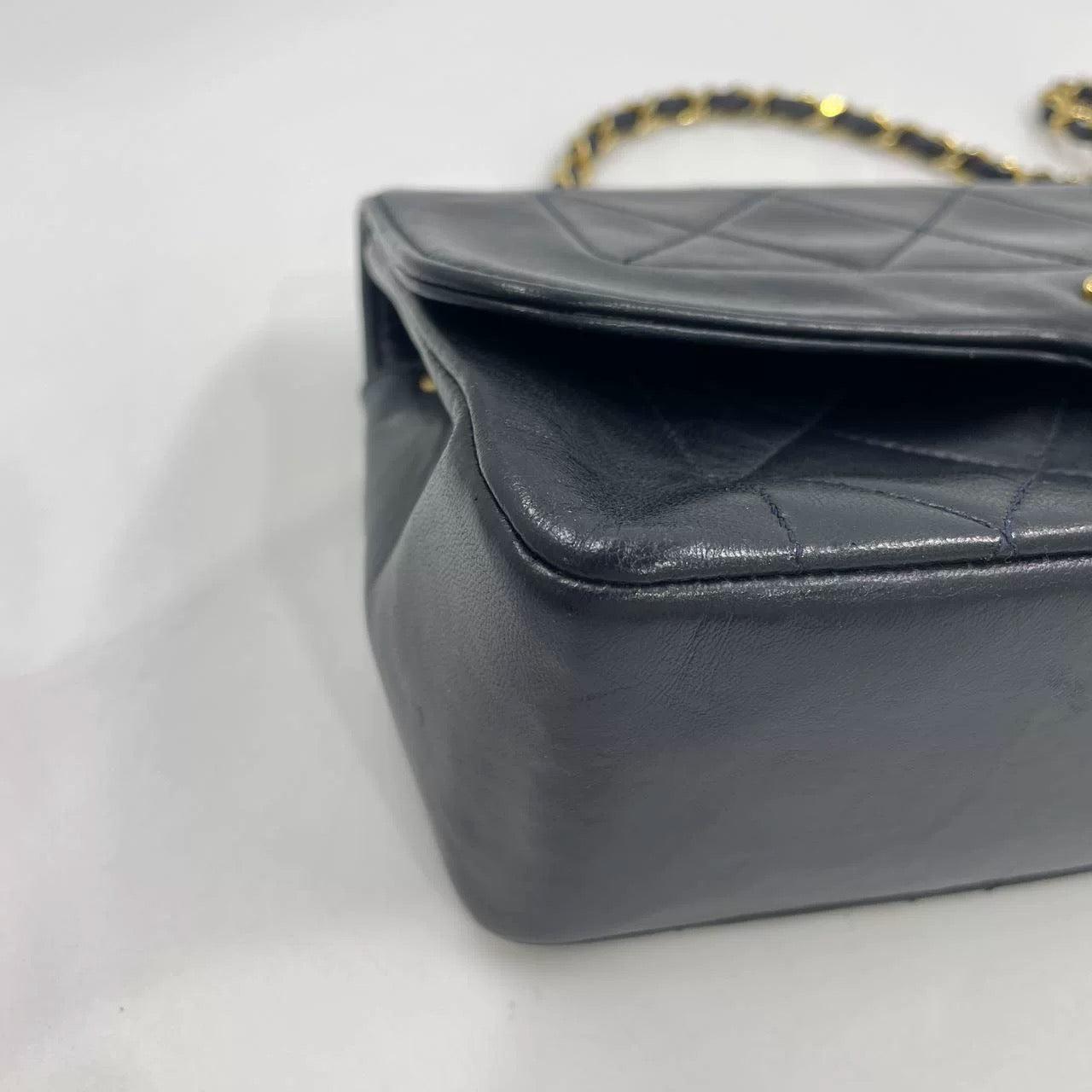 Chanel Diana CC Flap Bag Small Vintage Black Lambskin Leather with 24k Gold HW For Sale 14