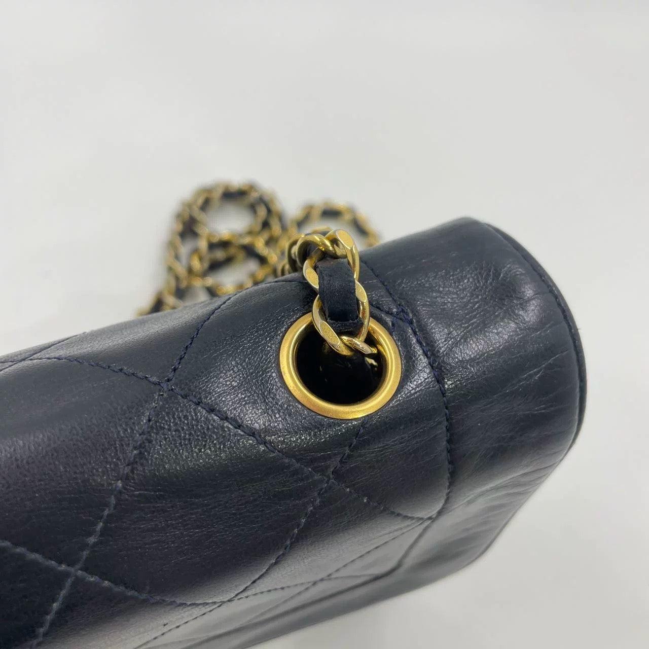 Chanel Diana CC Flap Bag Small Vintage Black Lambskin Leather with 24k Gold HW For Sale 16