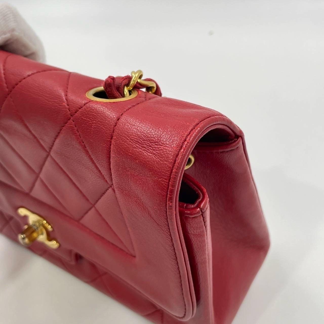 Chanel Diana CC Flap Bag Small Vintage Red Lambskin Leather with 24k Gold HW, 19 11
