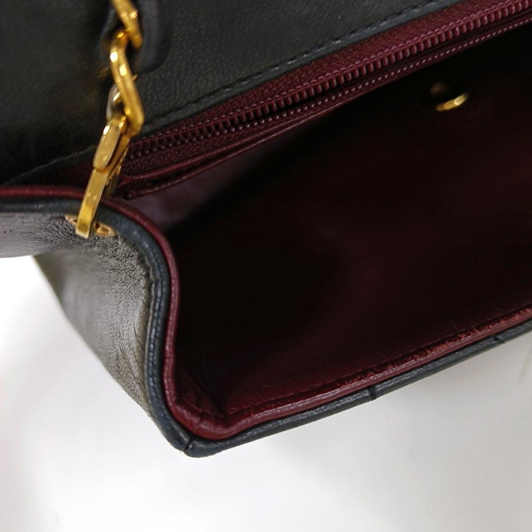 Chanel Diana CC Flap Bag Vintage Black Lambskin Leather with 24k Gold HW, 1989 For Sale 13