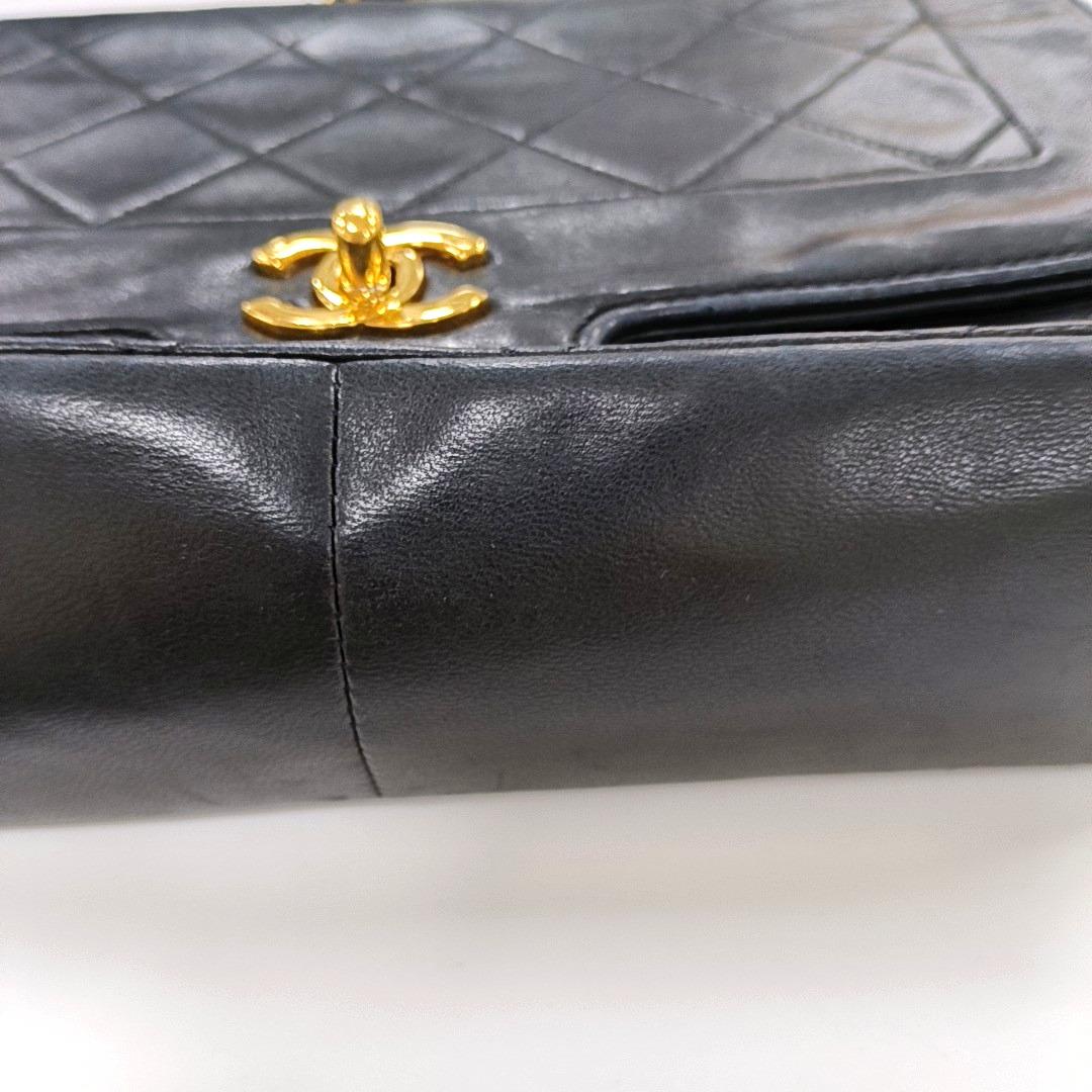 Chanel Diana CC Flap Bag Vintage Black Lambskin Leather with 24k Gold HW, 1989 For Sale 15