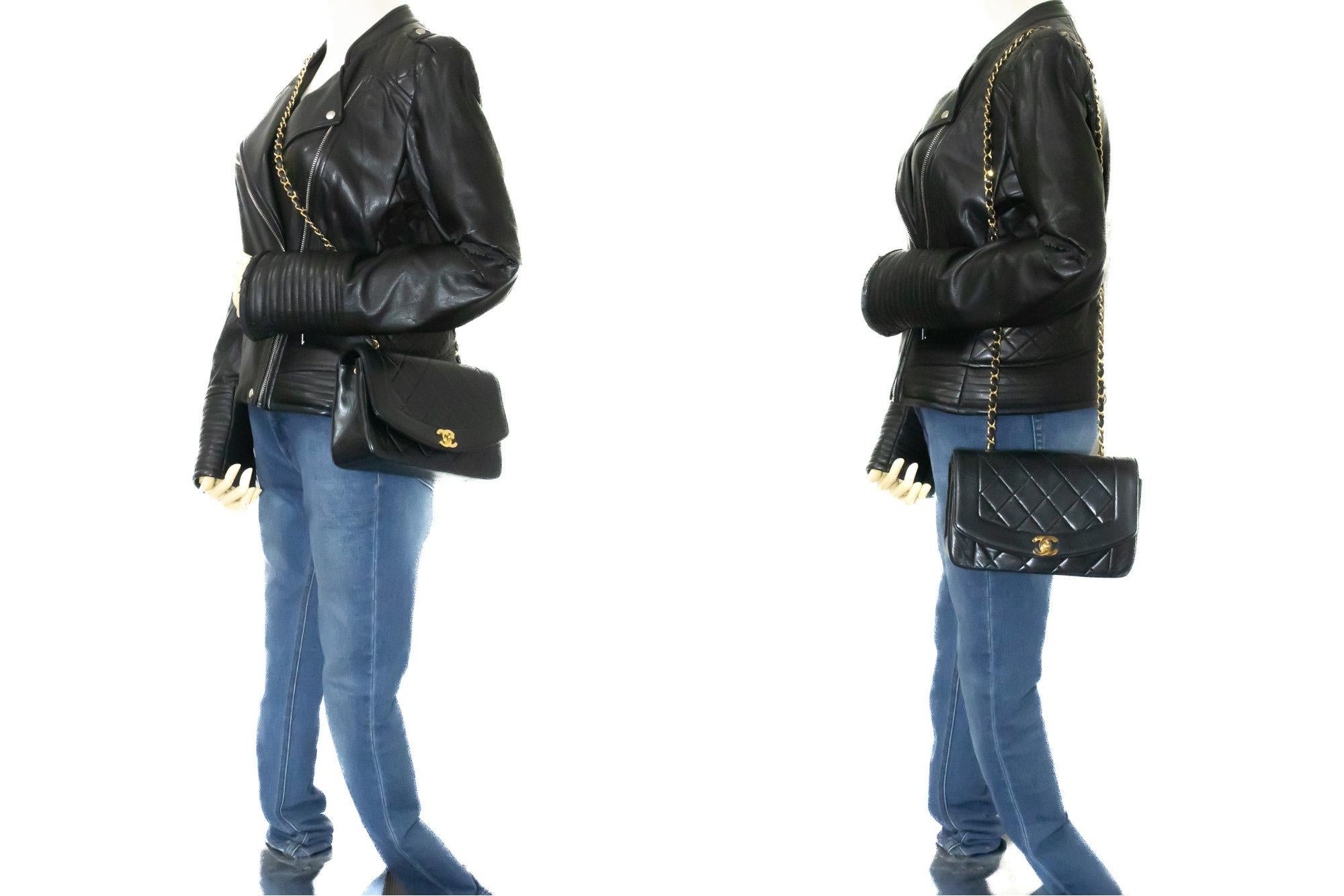 CHANEL Diana Borsa a tracolla con patta a catena in pelle d'agnello trapuntata nera in vendita 6