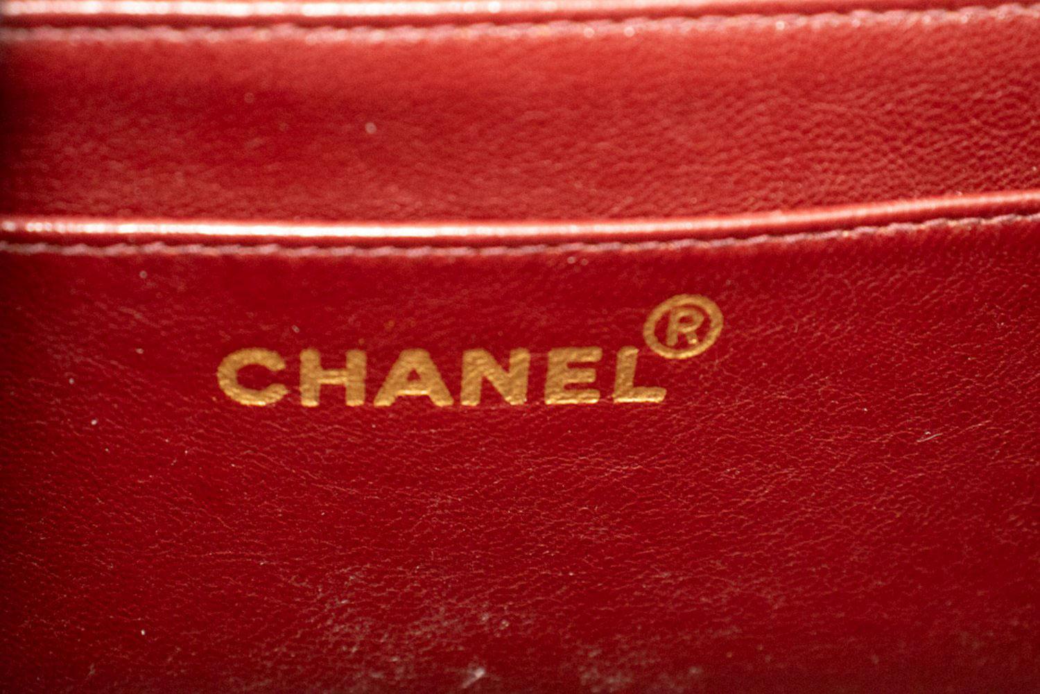 CHANEL Diana Chain Flap Shoulder Bag Black Quilted Purse Lambskin For Sale 11