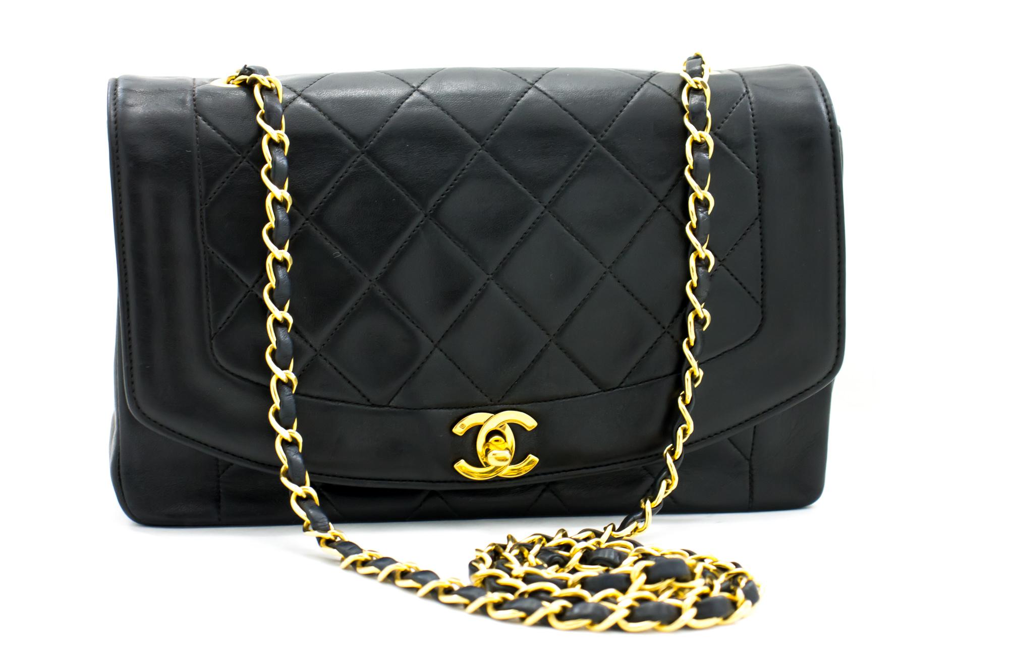 An authentic CHANEL Diana Flap Chain Shoulder Bag Black Quilted made of black Lambskin Purse. The color is Black. The outside material is Leather. The pattern is Solid. This item is Contemporary. The year of manufacture would be 1986.
Conditions &
