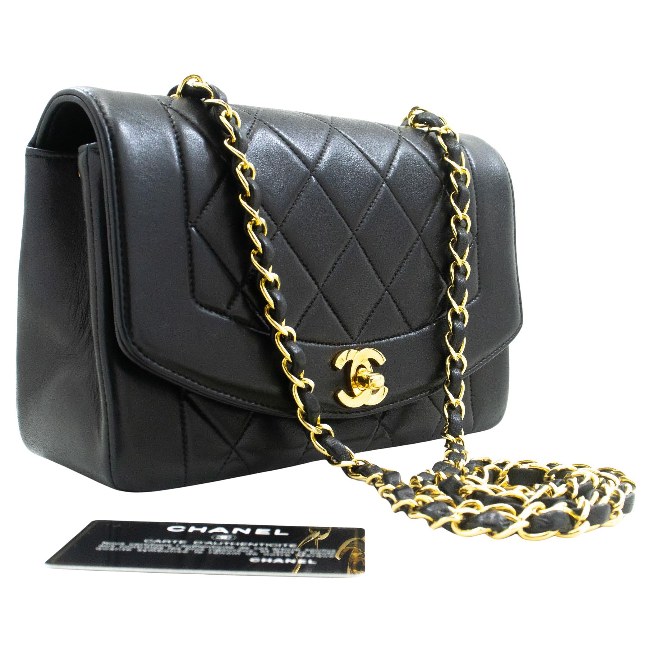 Small black purse with gold chain deals
