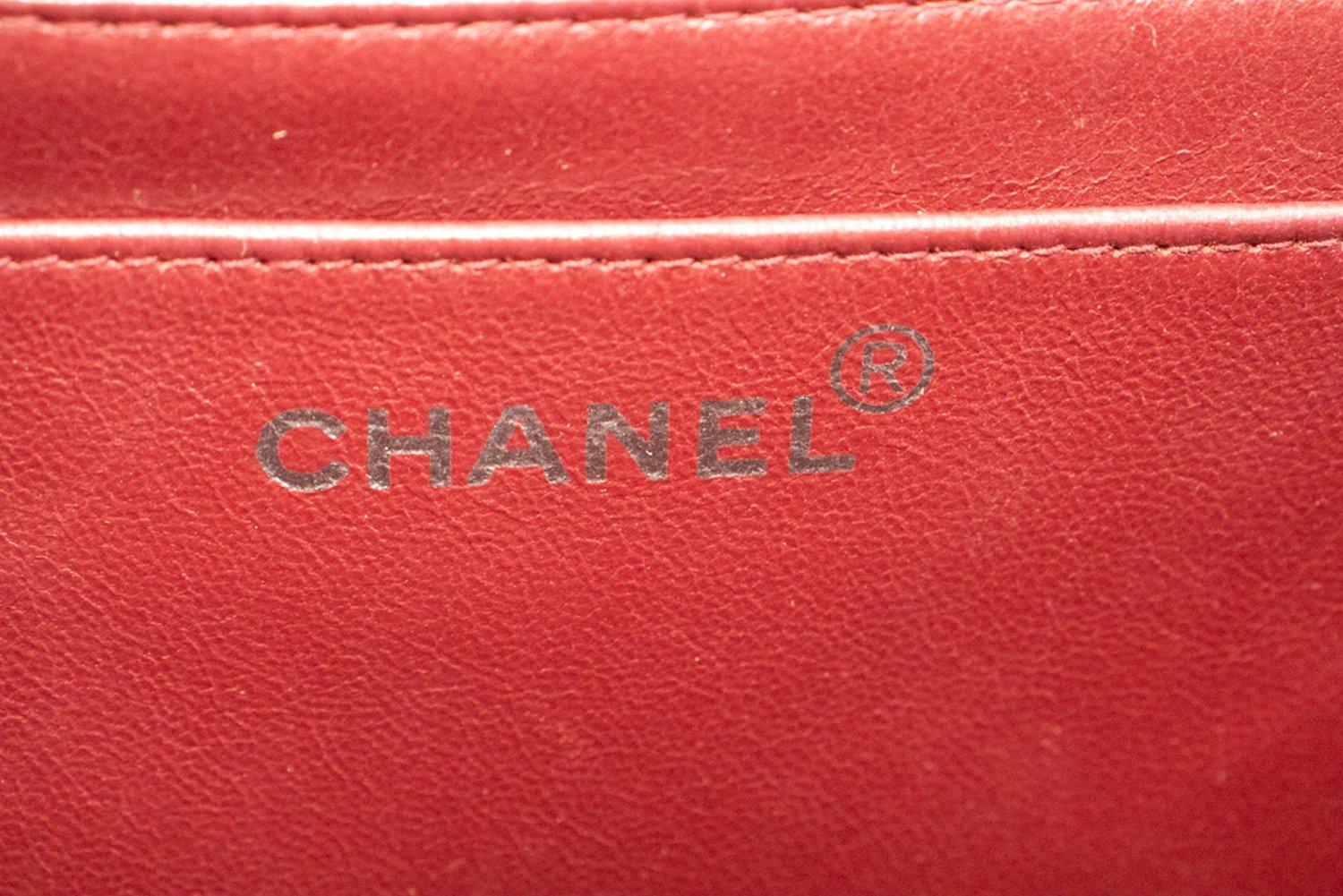 CHANEL Diana Flap Large Silver Chain Shoulder Bag Black Quilted en vente 11