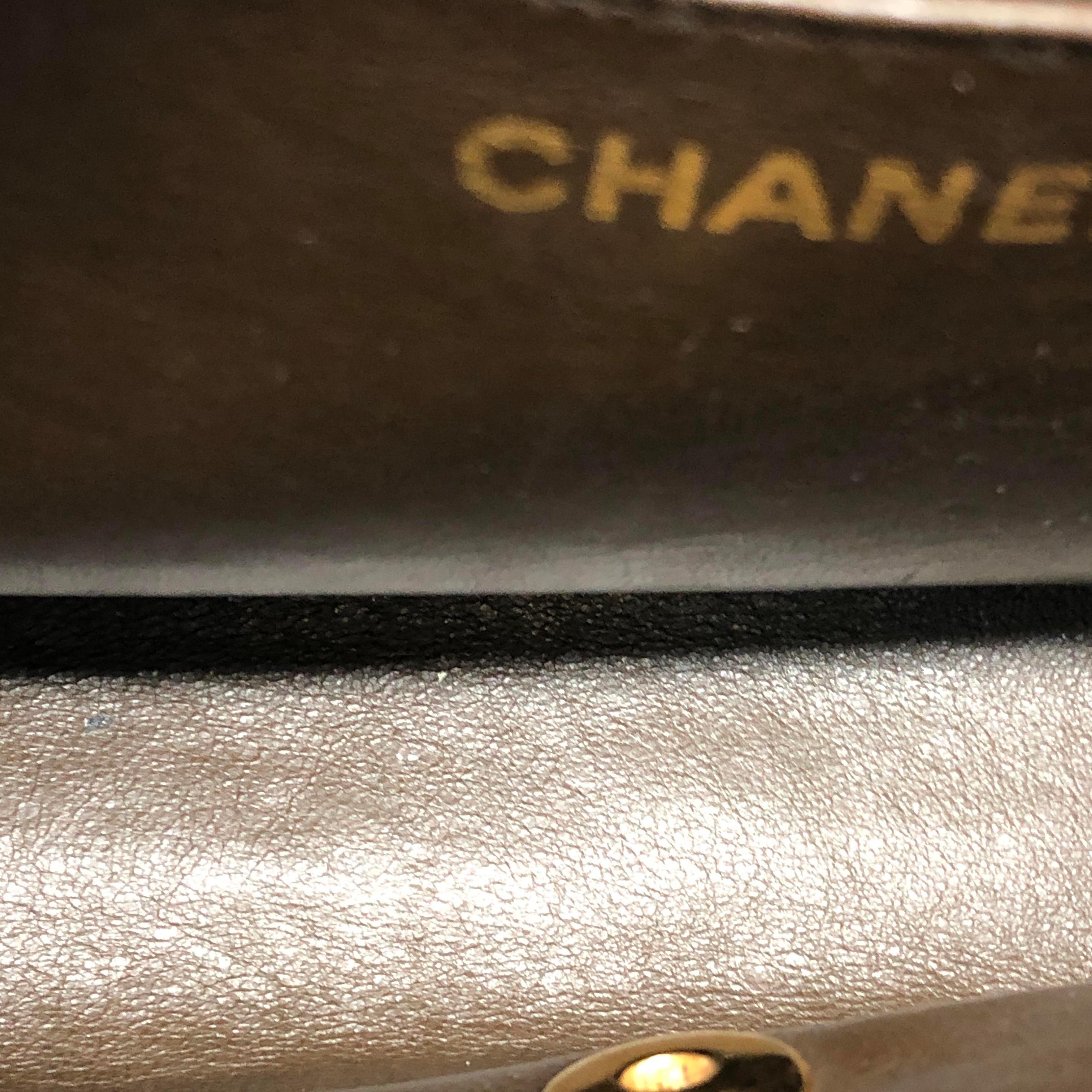 Chanel Diana Medium Brown Tissu à rabat unique avec HW plaqué or 24 carats en vente 14