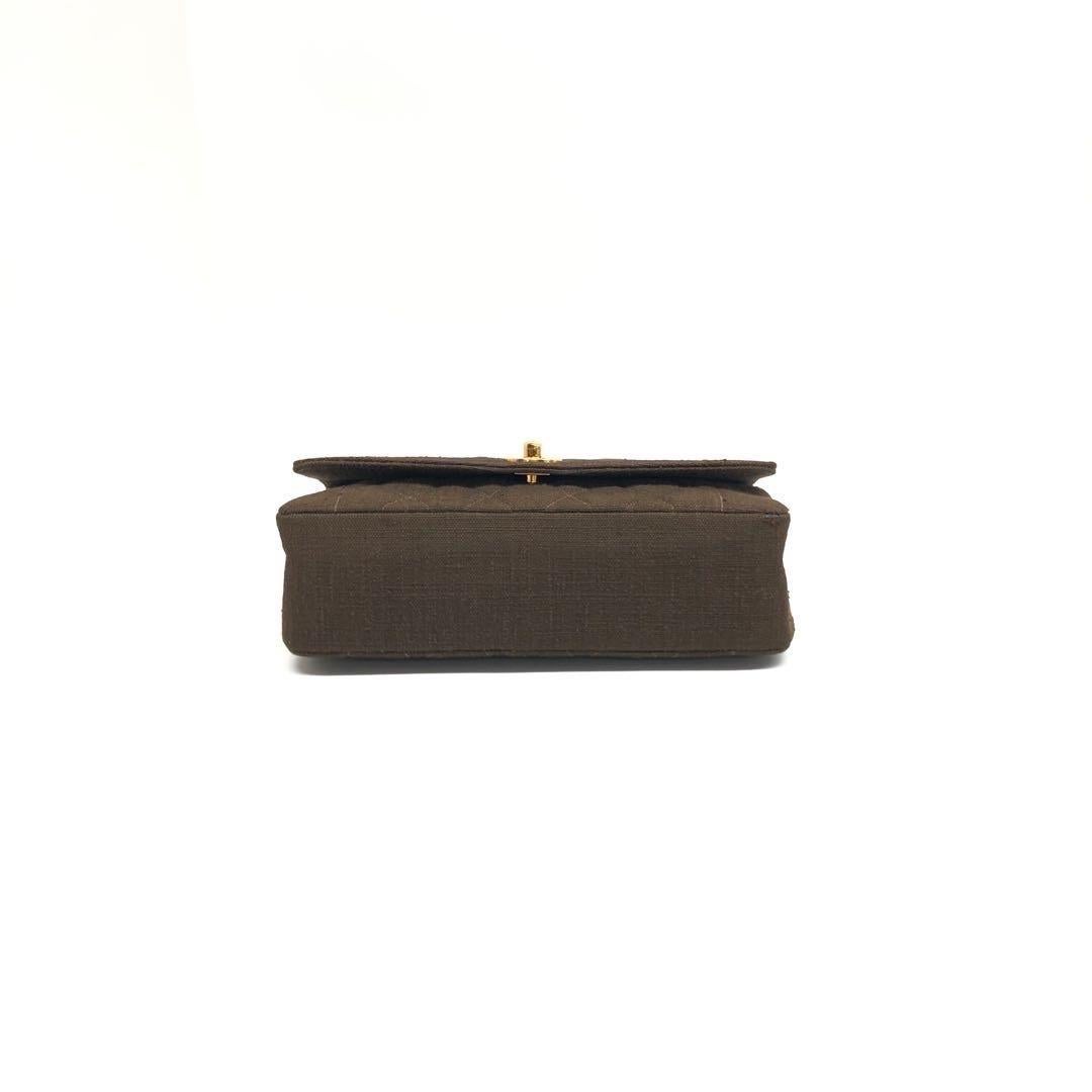 Chanel Diana Medium Brown Tissu à rabat unique avec HW plaqué or 24 carats Pour femmes en vente