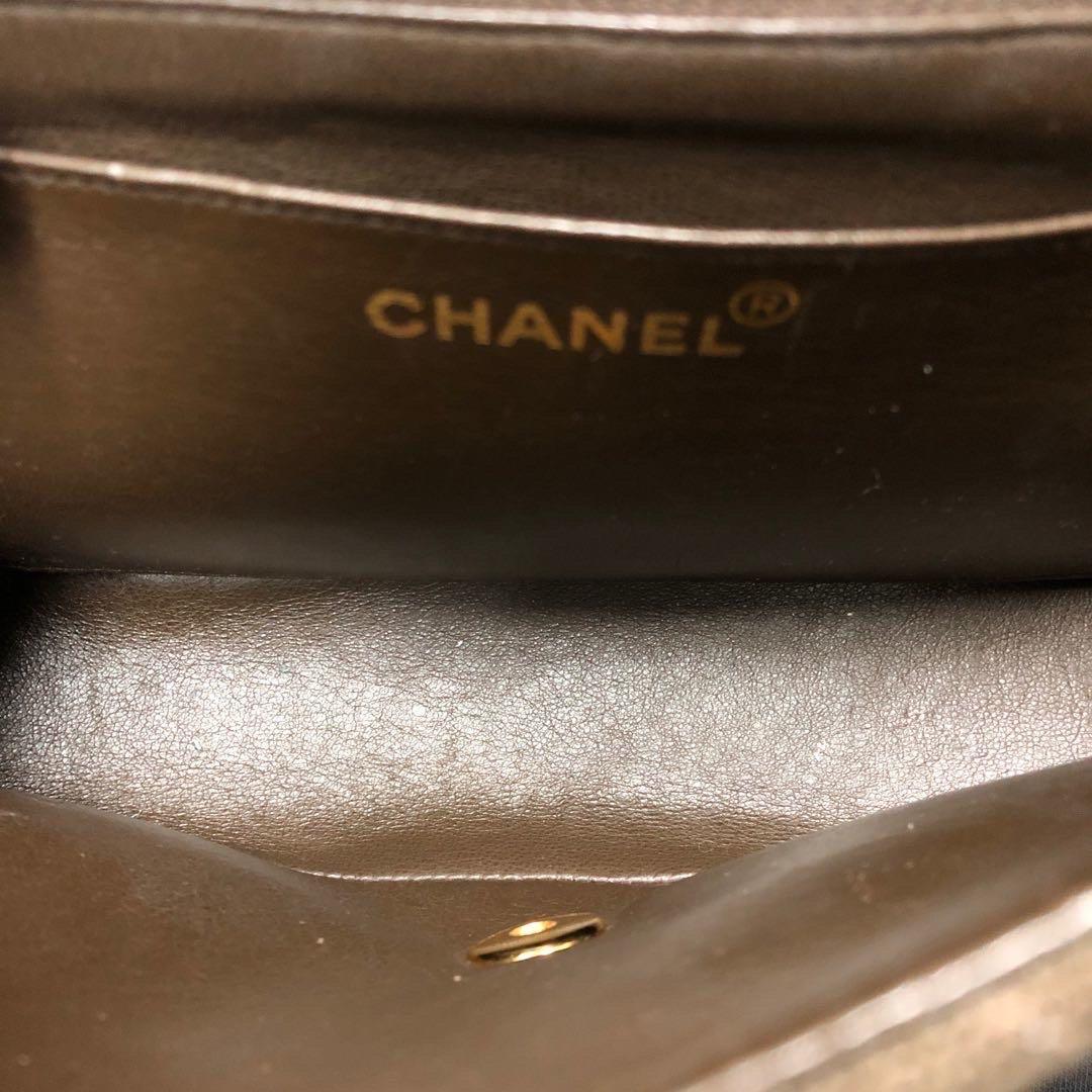 Chanel Diana Medium Brown Tissu à rabat unique avec HW plaqué or 24 carats en vente 1