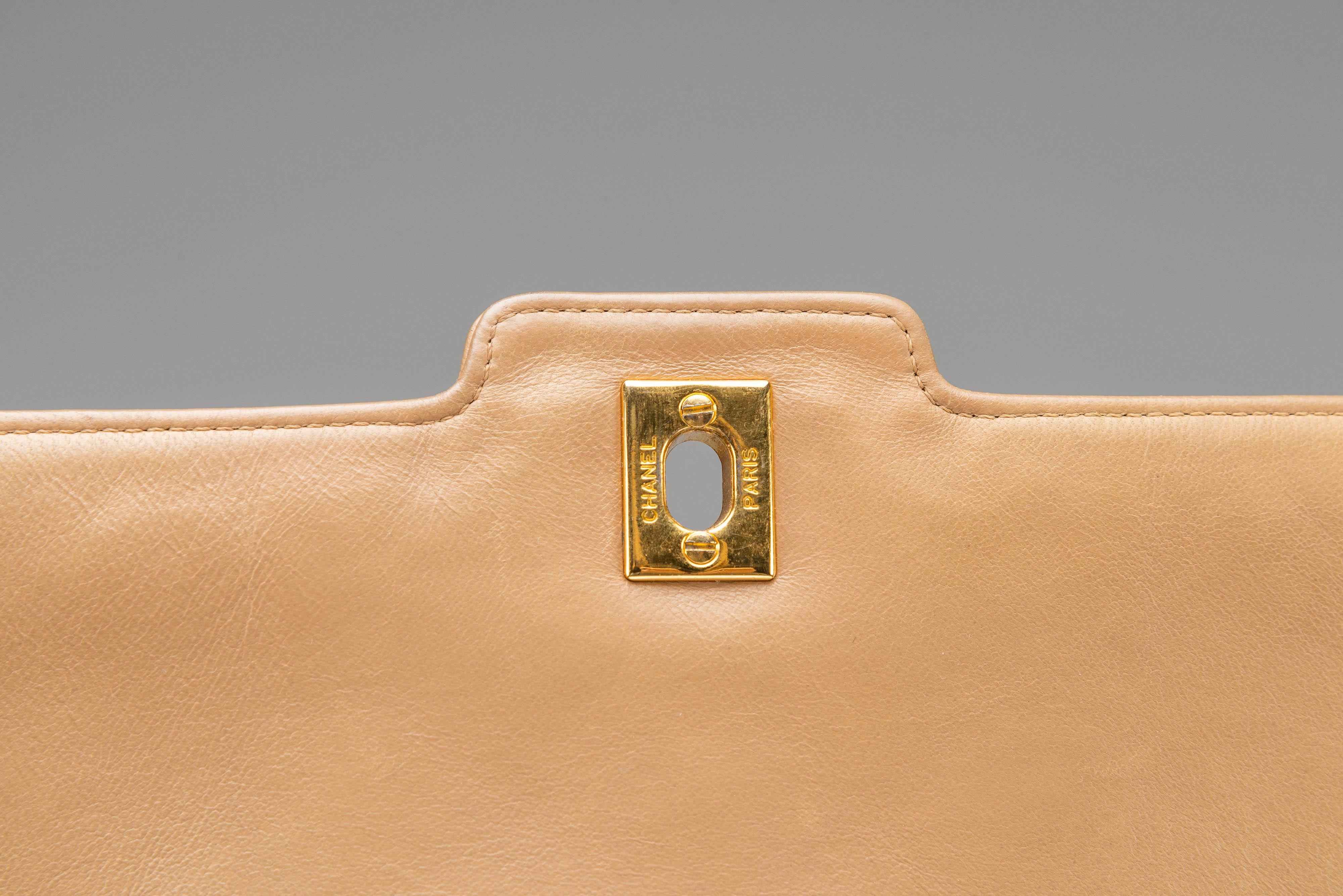 Chanel Diana Medium Light Brown 24k Gold Hardware For Sale 7