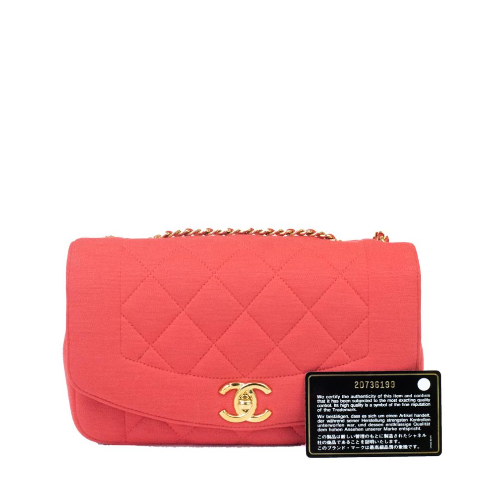 CHANEL Diana Shoulder bag in Pink NA 11
