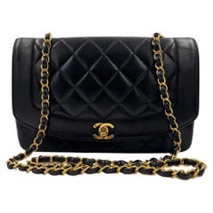 CHANEL Diana Vintage-Tasche aus schwarzem Lammleder