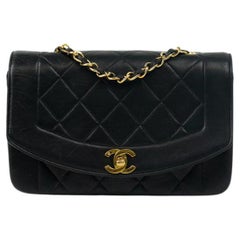 CHANEL, Diana Vintage in black leather 