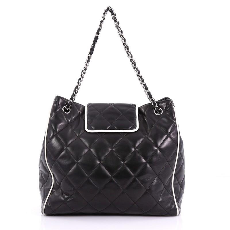Chanel Divine Tote Quilted Lambskin Medium In Good Condition In NY, NY