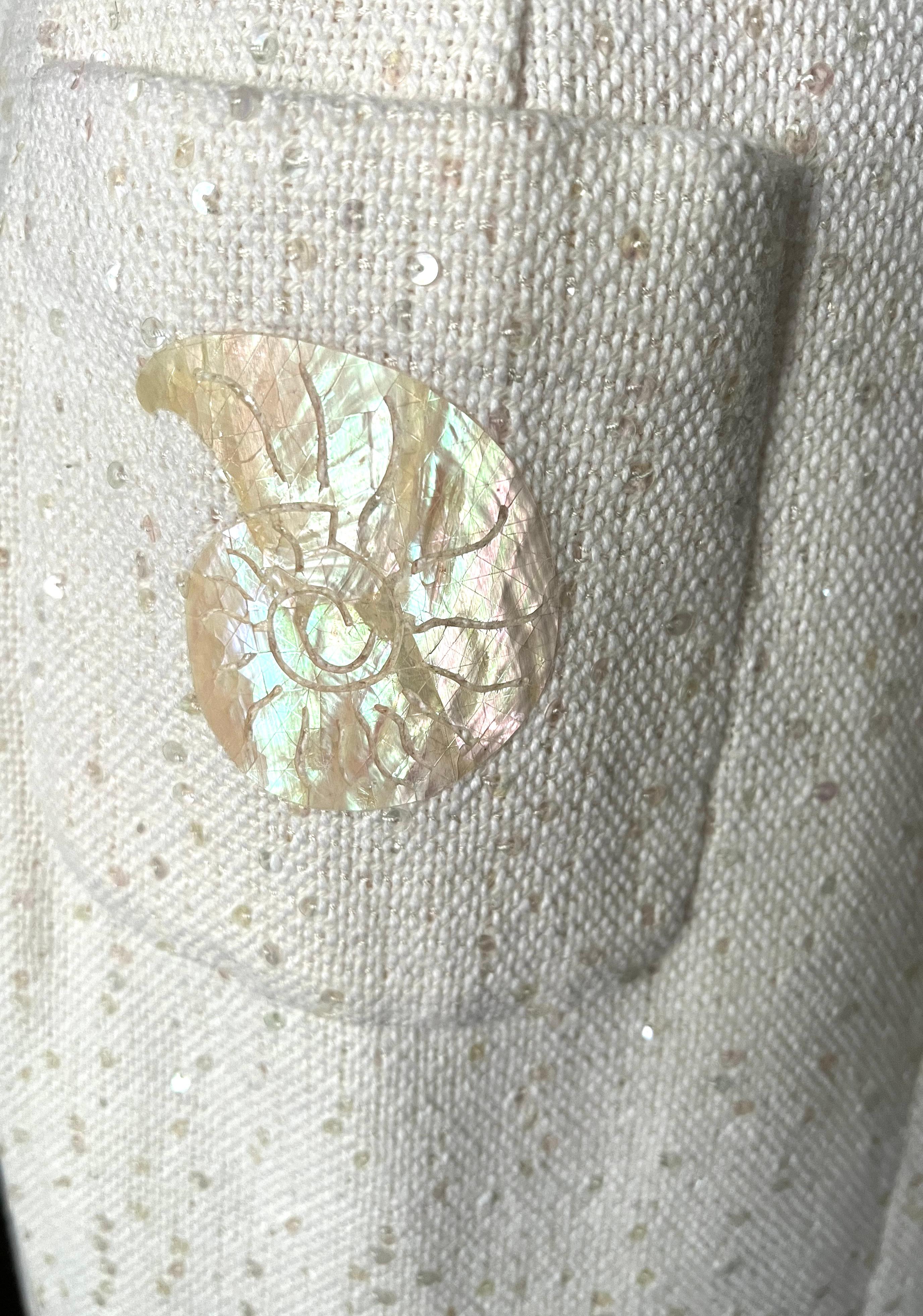 Vestido de novia de nácar de tweed documentado de Chanel en Bueno estado para la venta en San Francisco, CA