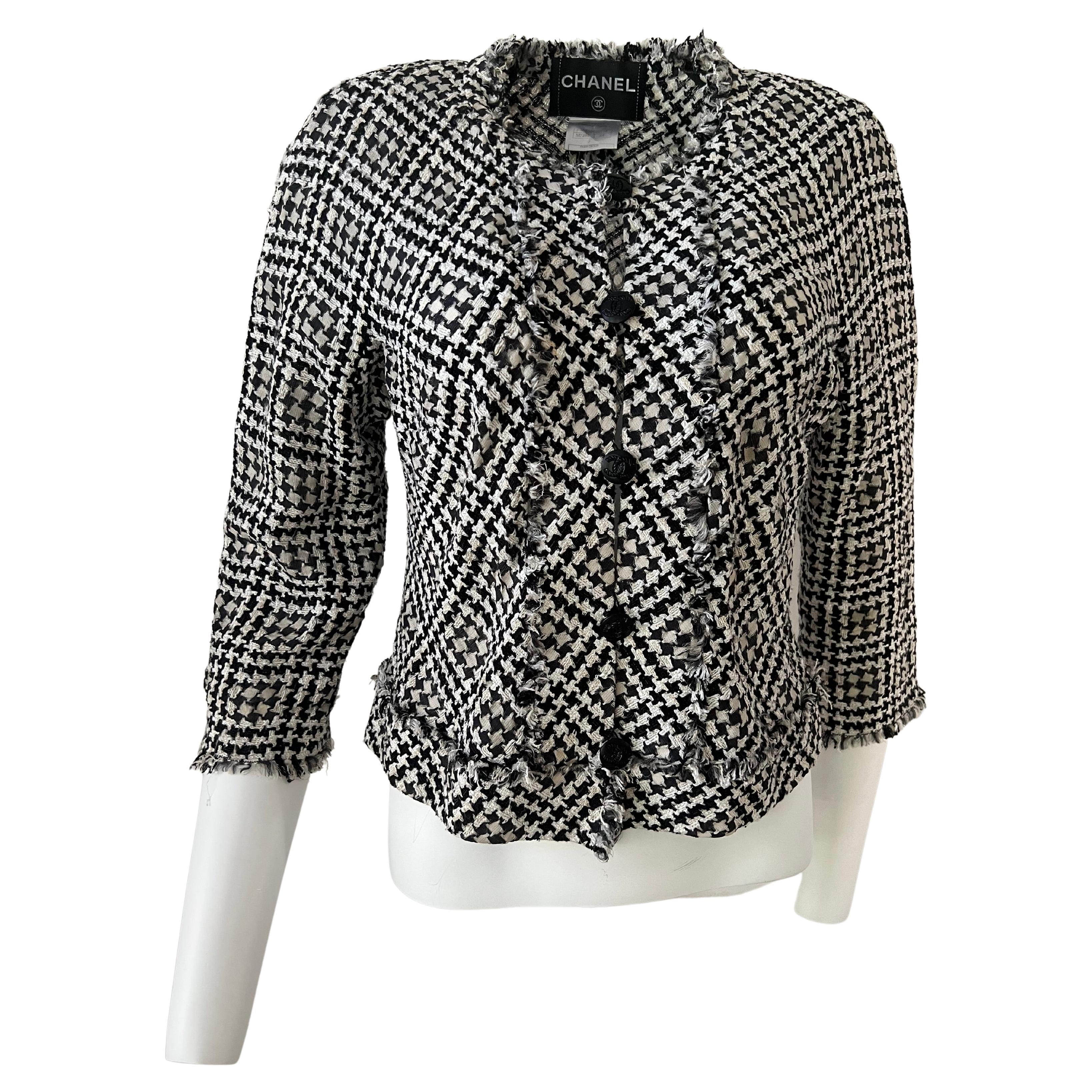 Chanel Jacke mit Hahnentrittmuster in Schwarz und Weiß im Angebot 4