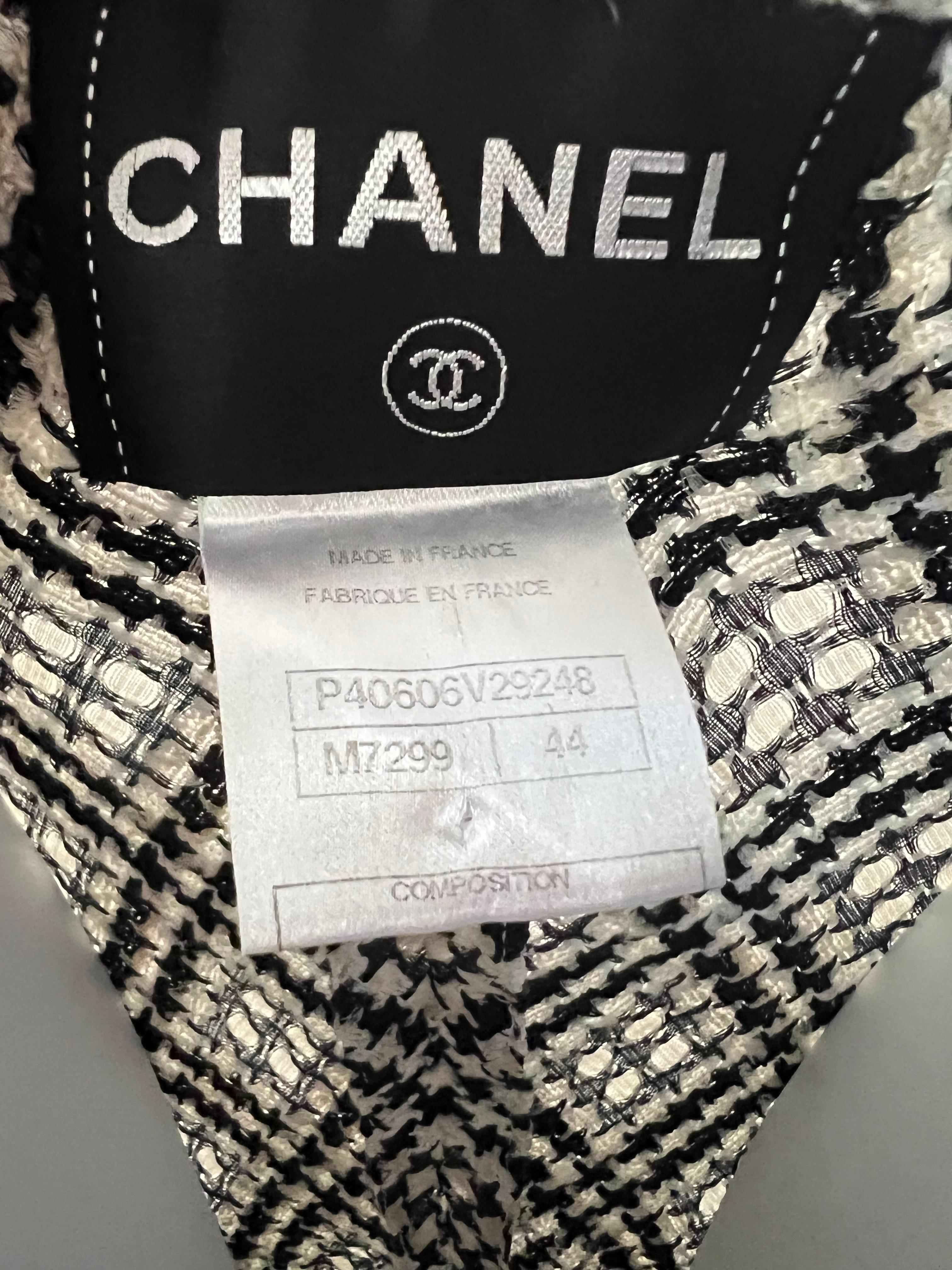 Chanel Jacke mit Hahnentrittmuster in Schwarz und Weiß im Angebot 5