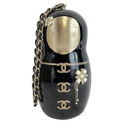 	CHANEL - Puppe Clutch Rare Minaudiere Tasche Moskau Matryoshka CC Gripoix Handgelenk