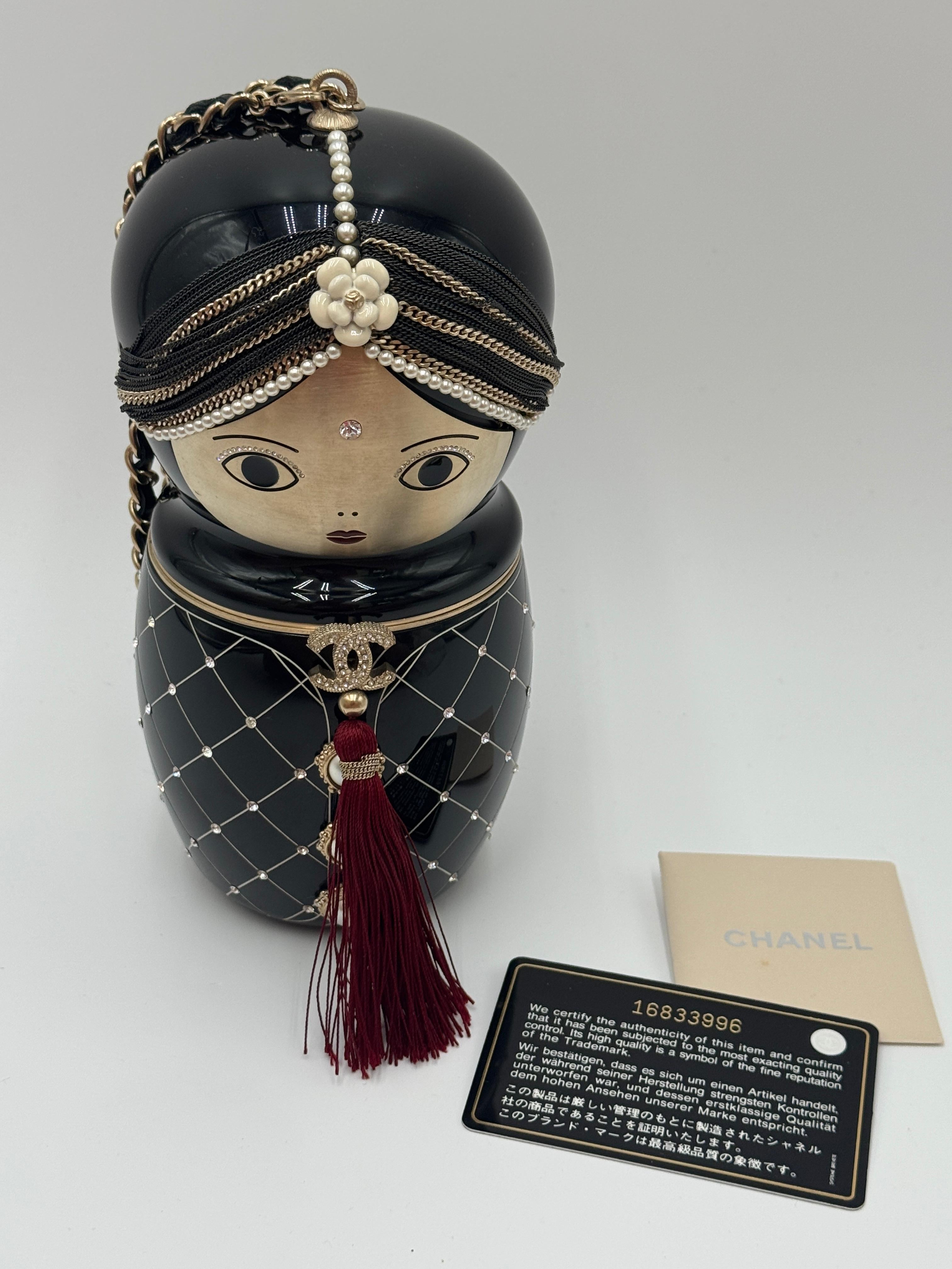 Bottiglia di profumo Chanel Doll - Edizione limitata da collezione in vendita 12