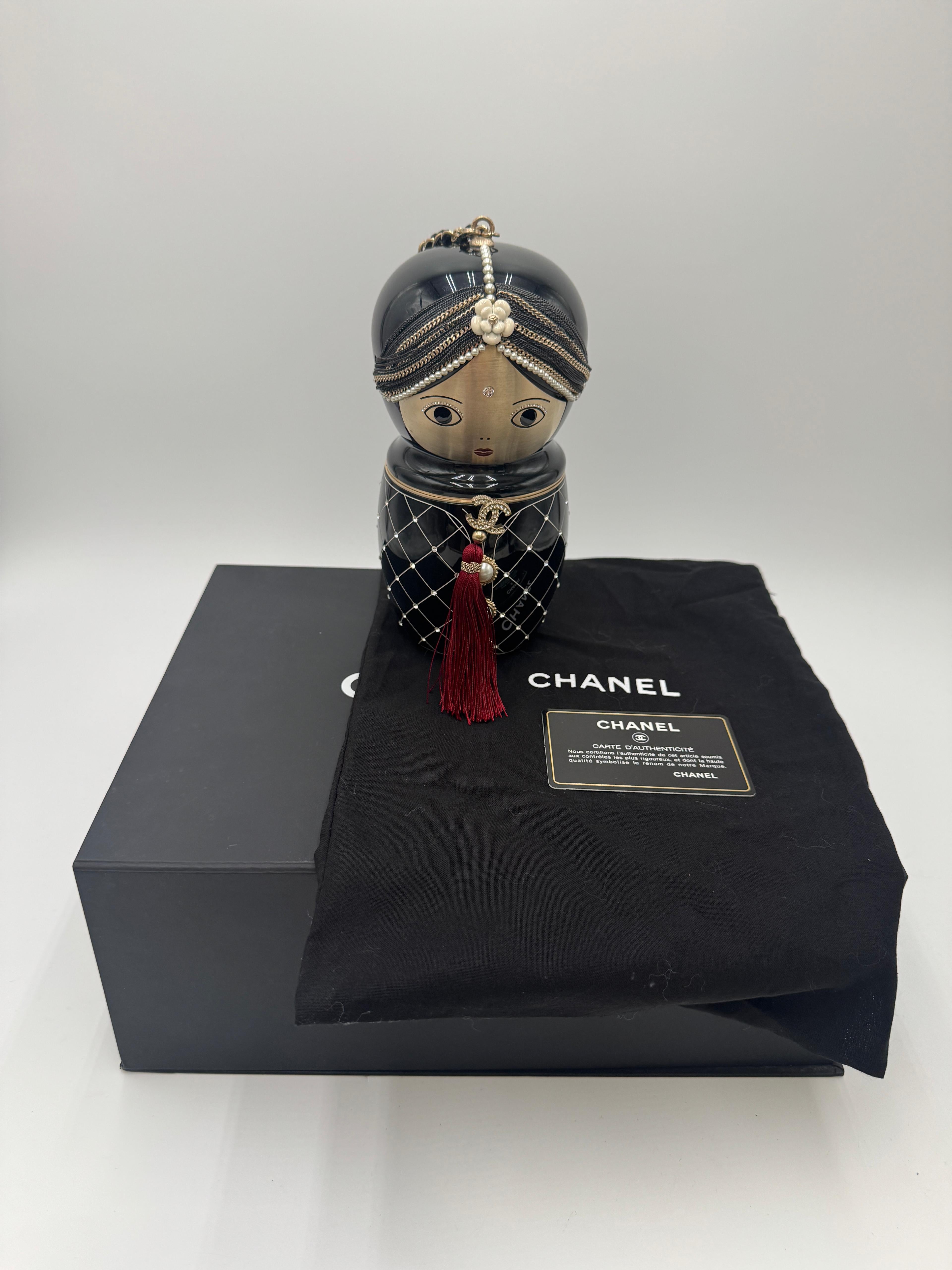 Bottiglia di profumo Chanel Doll - Edizione limitata da collezione in vendita 13