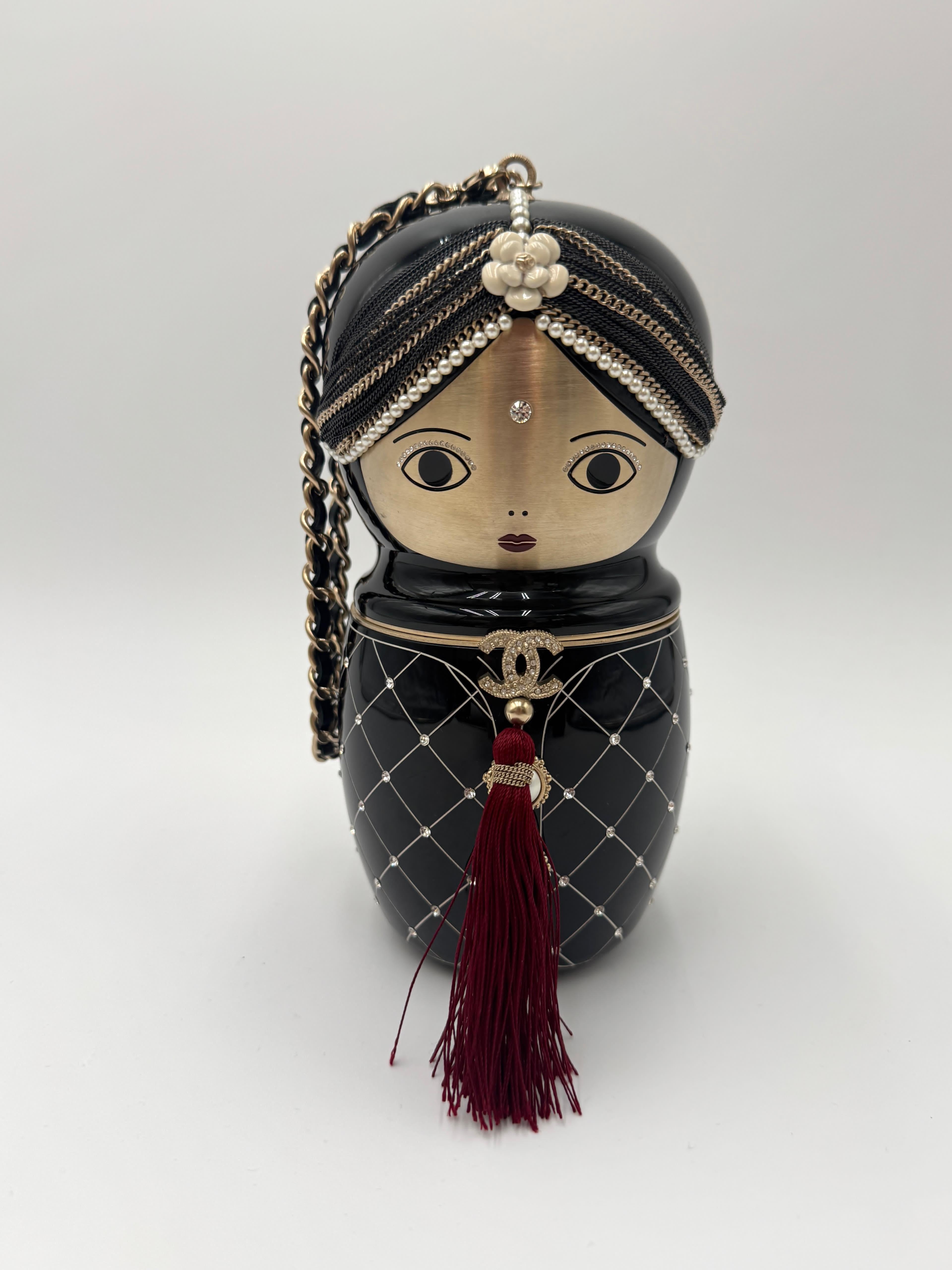 Nero Bottiglia di profumo Chanel Doll - Edizione limitata da collezione in vendita