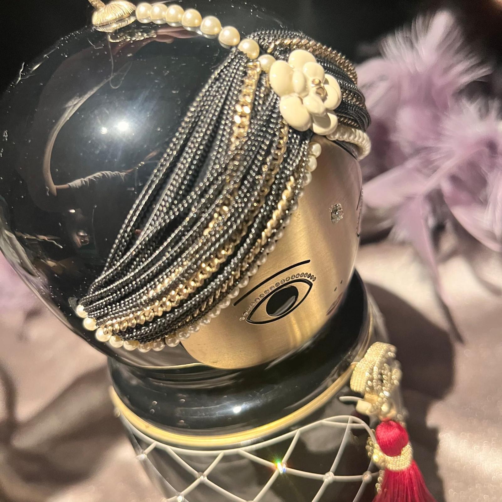 Chanel Doll Perfume Bottle Bag - Limited Edition Collectible im Angebot 3
