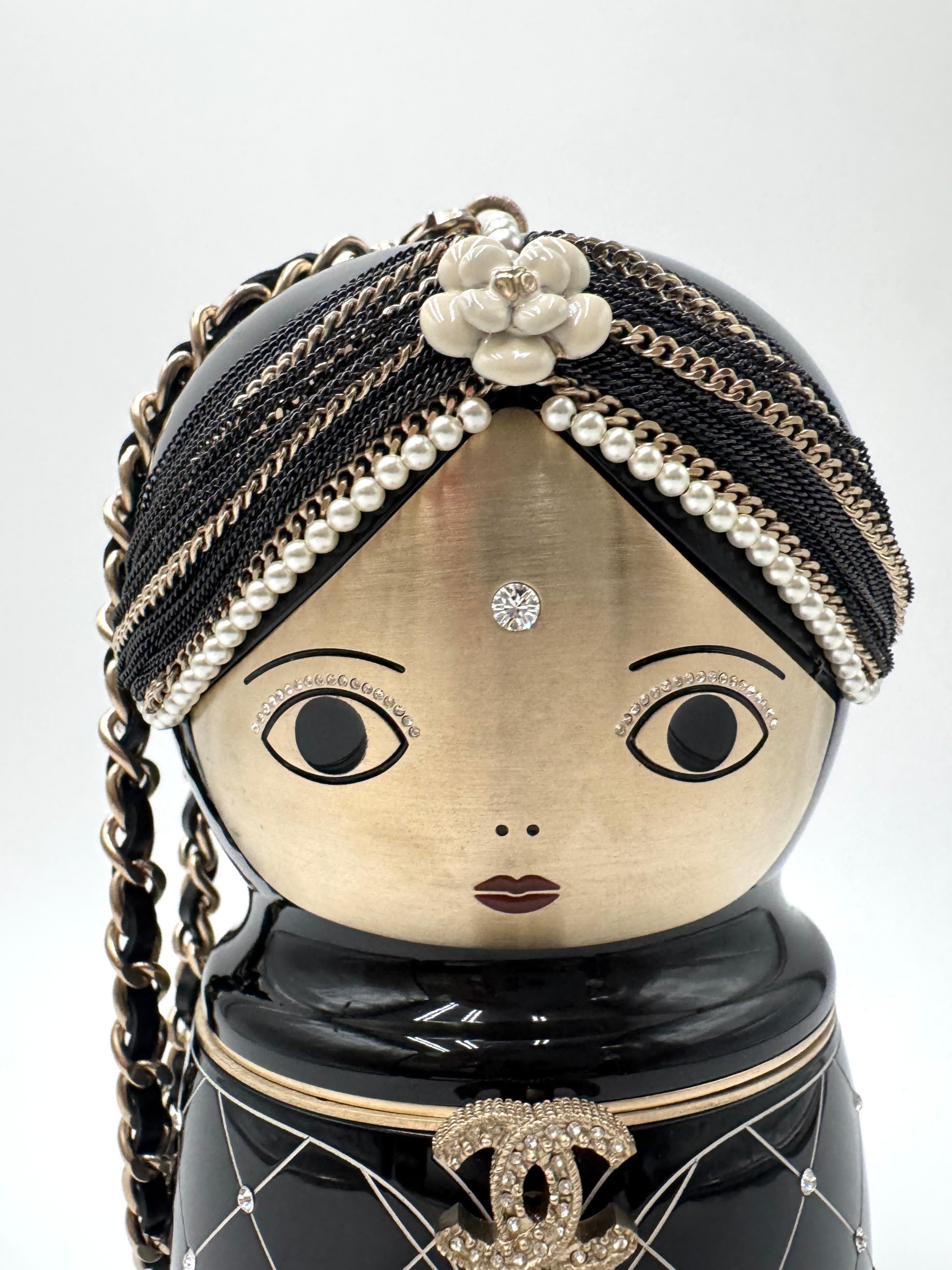Bottiglia di profumo Chanel Doll - Edizione limitata da collezione In condizioni ottime in vendita a San Francisco, CA