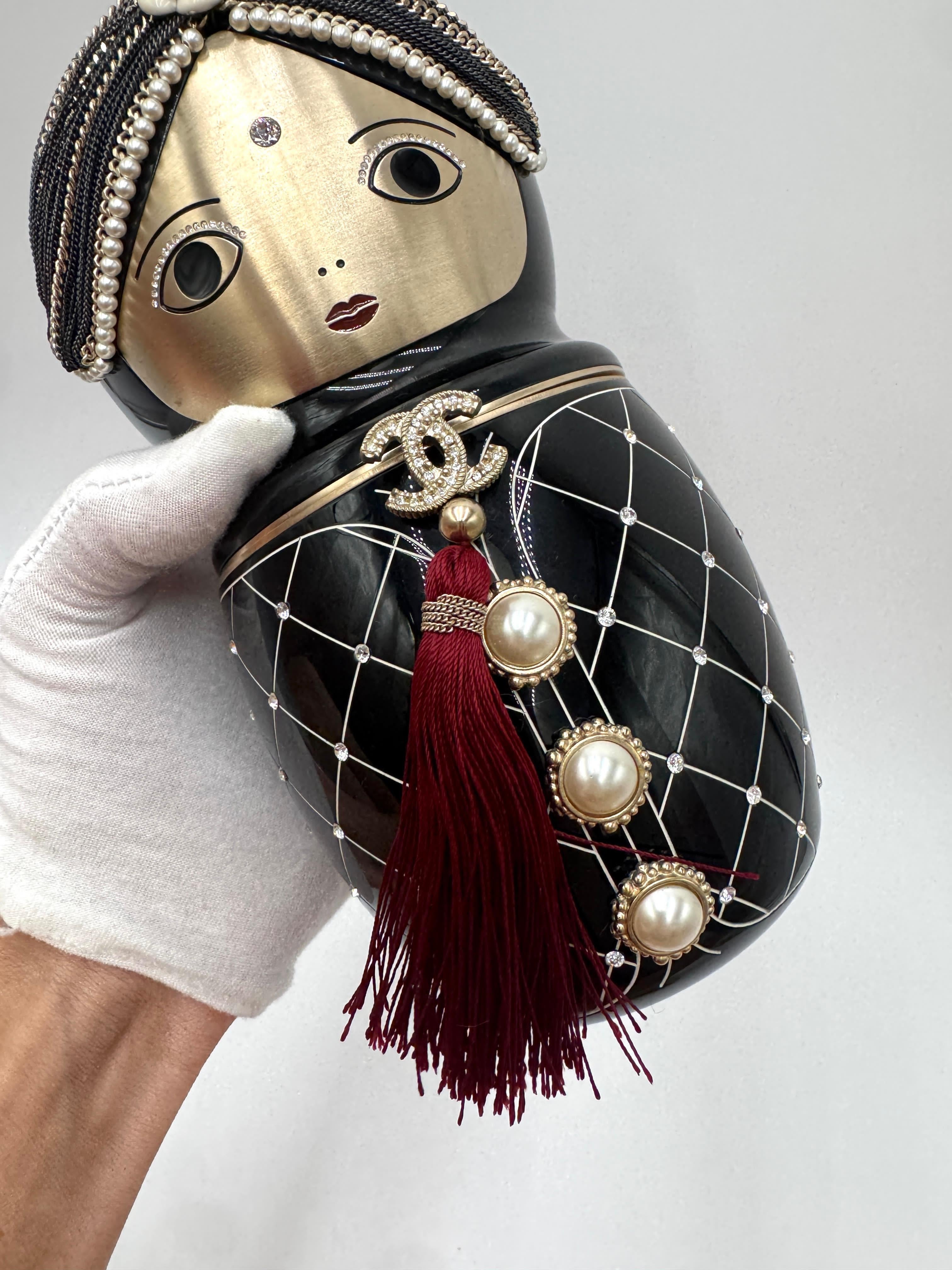 Bottiglia di profumo Chanel Doll - Edizione limitata da collezione in vendita 5