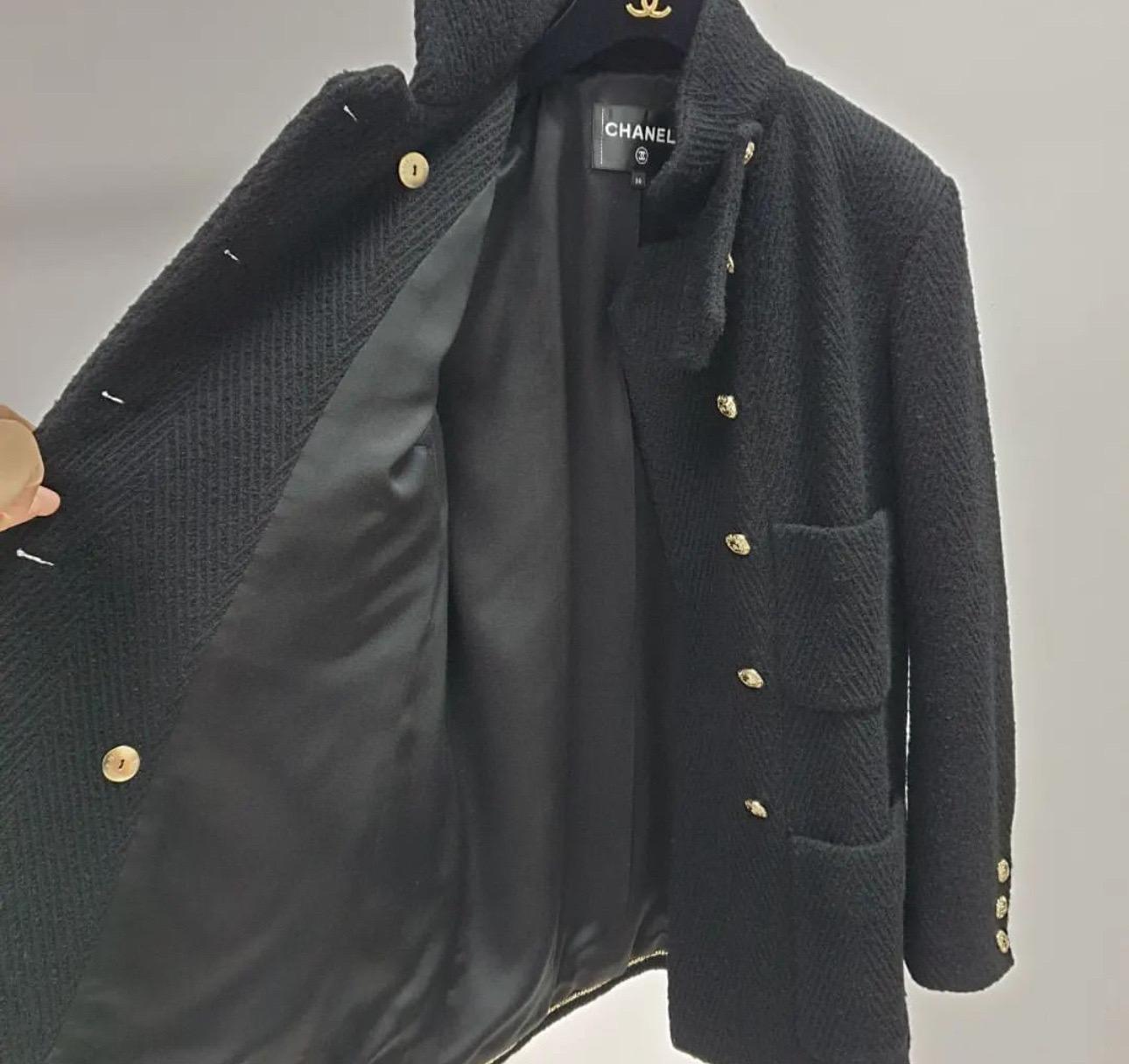 Chanel Double Breasted CC Buttons Wool Coat In New Condition In Krakow, PL