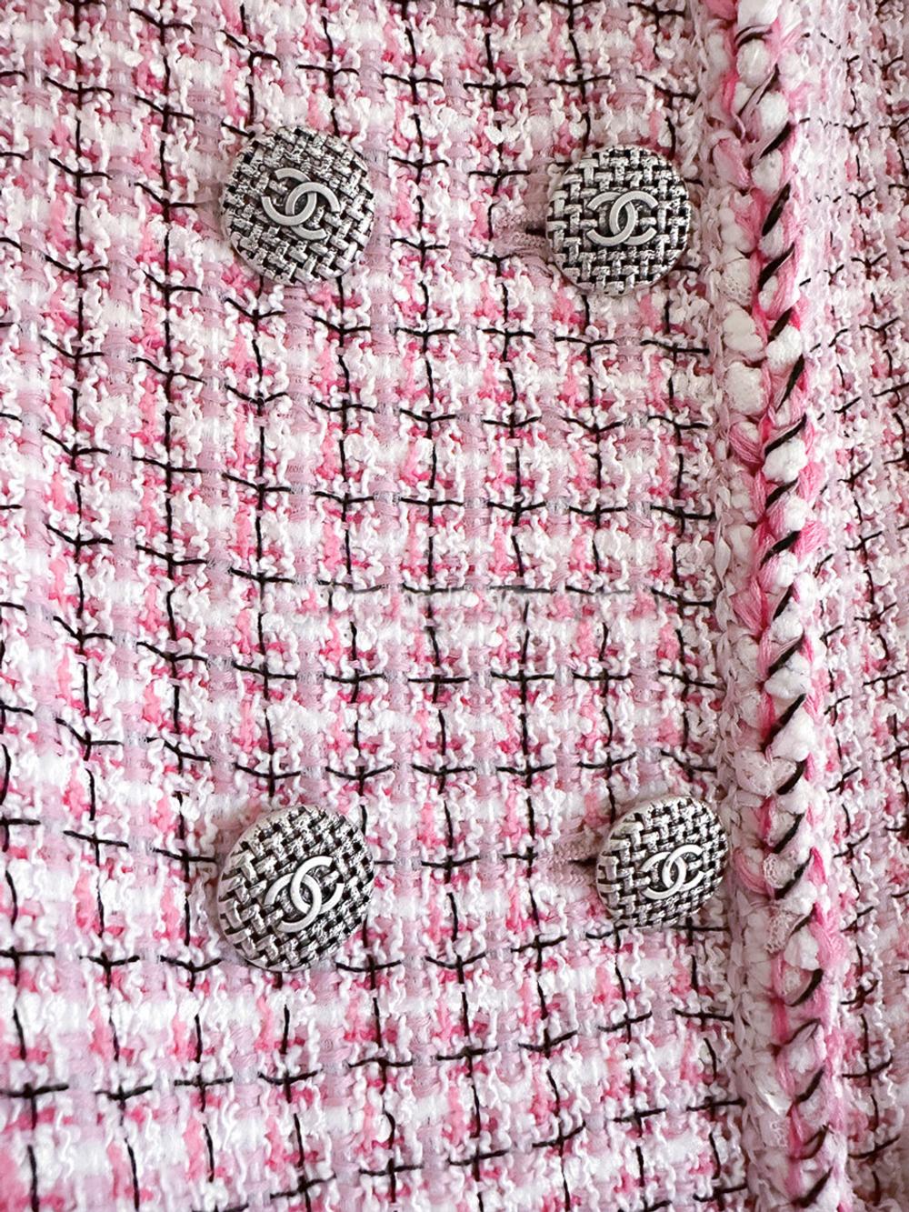 Women's or Men's Chanel Double Breasted Lesage Tweed Jacket